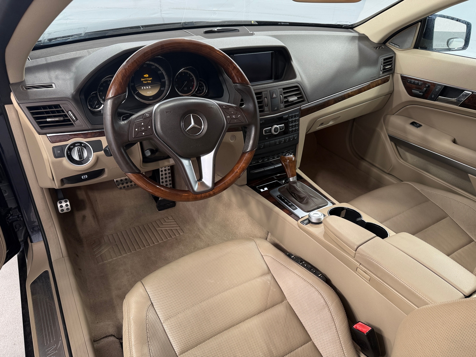 Thumbnail: 2012 Mercedes-Benz E-Class - 3