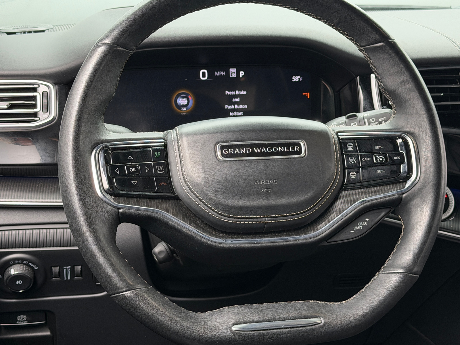 Thumbnail: 2024 Jeep Grand Wagoneer L - 4