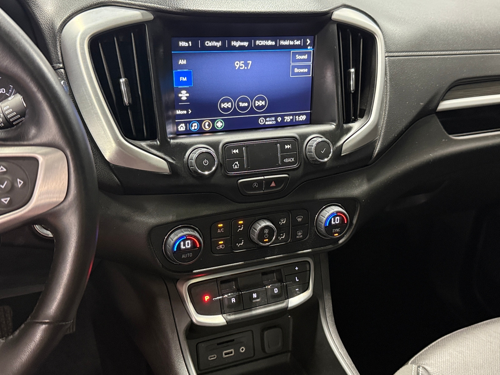 Thumbnail: 2022 GMC Terrain - 3