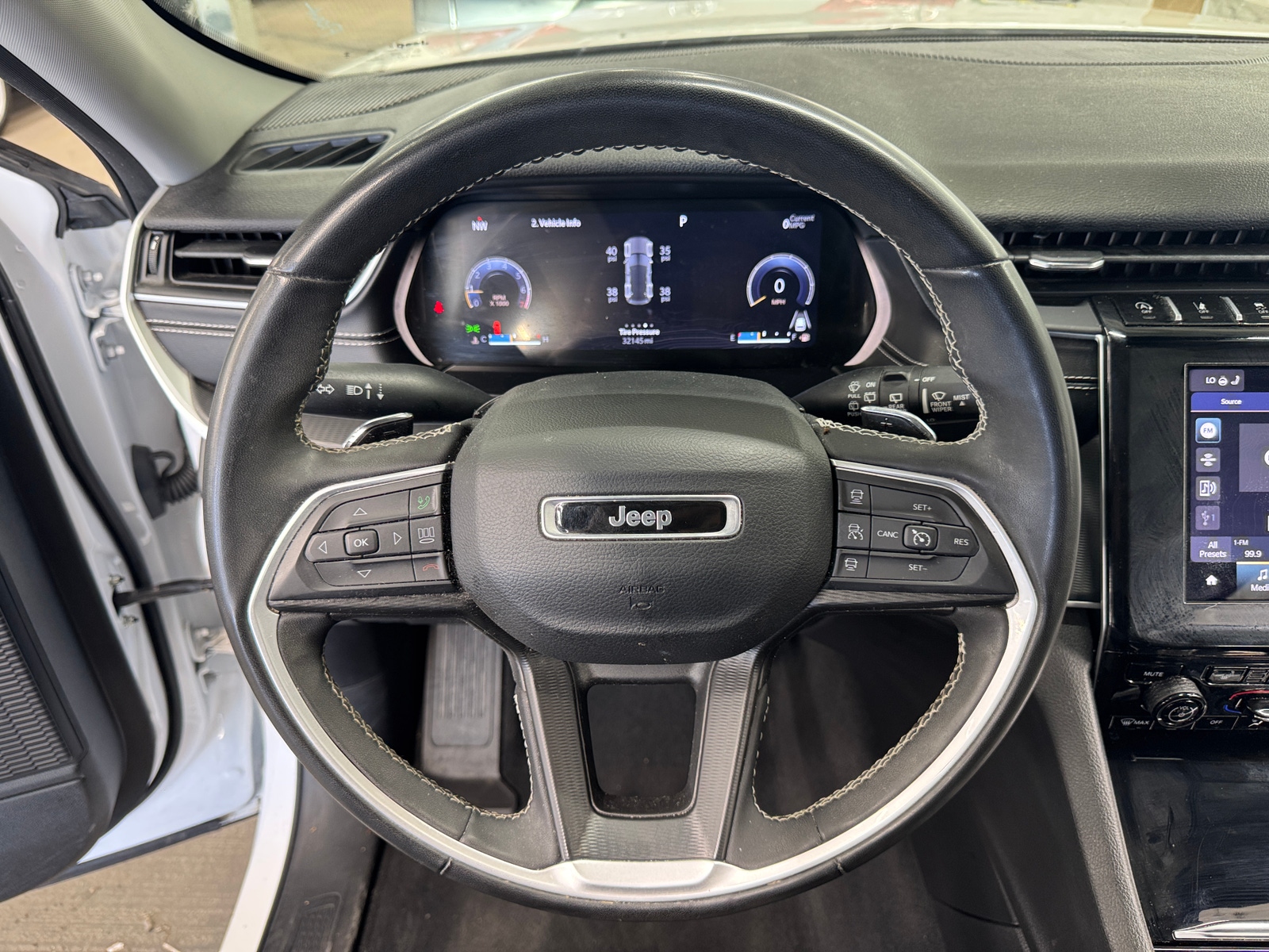Thumbnail: 2023 Jeep Grand Cherokee - 5