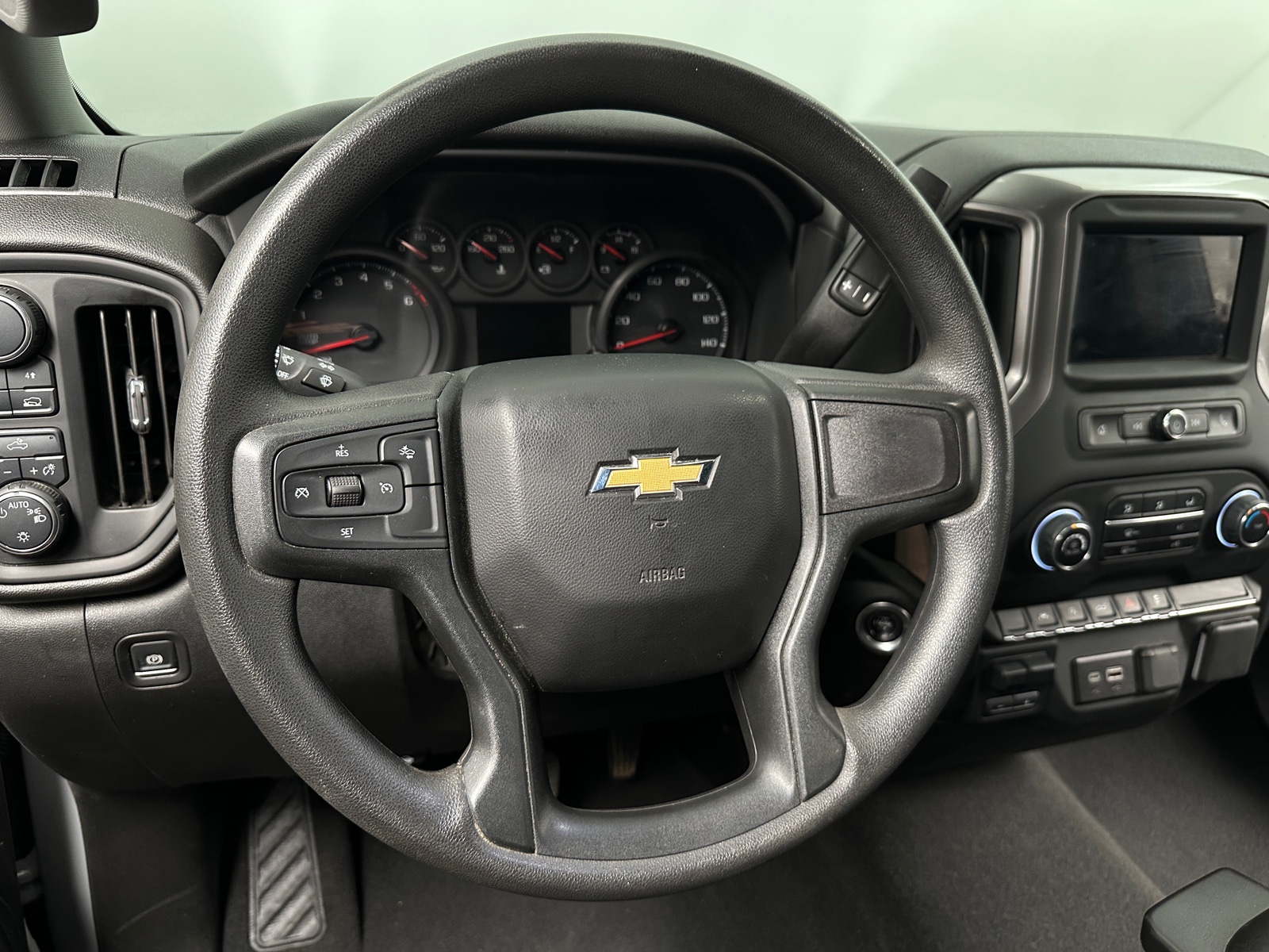 Thumbnail: 2024 Chevrolet Silverado 1500 - 5