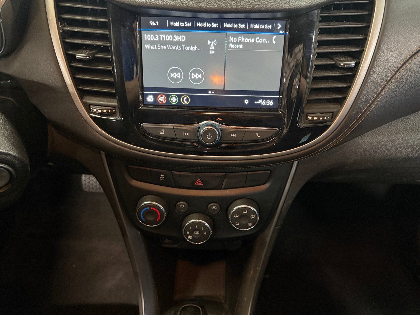 Thumbnail: 2019 Chevrolet Trax - 4