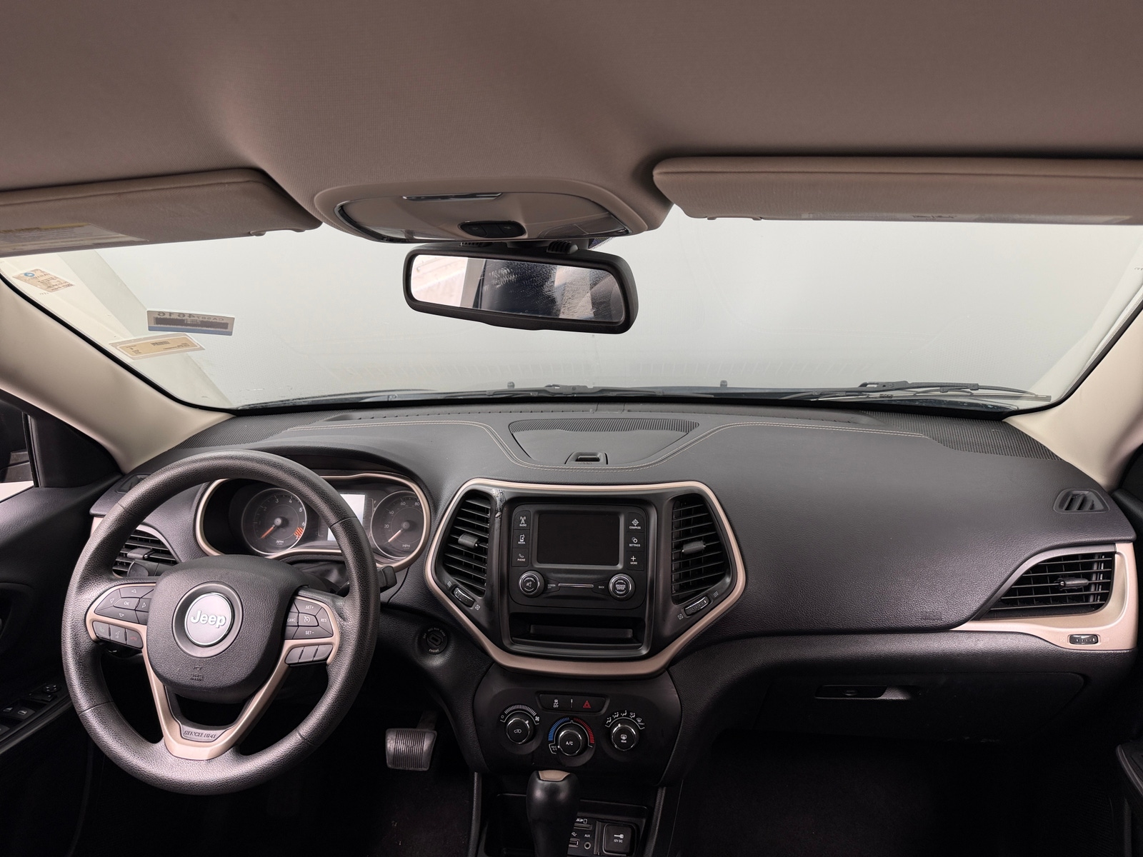 Thumbnail: 2015 Jeep Cherokee - 3