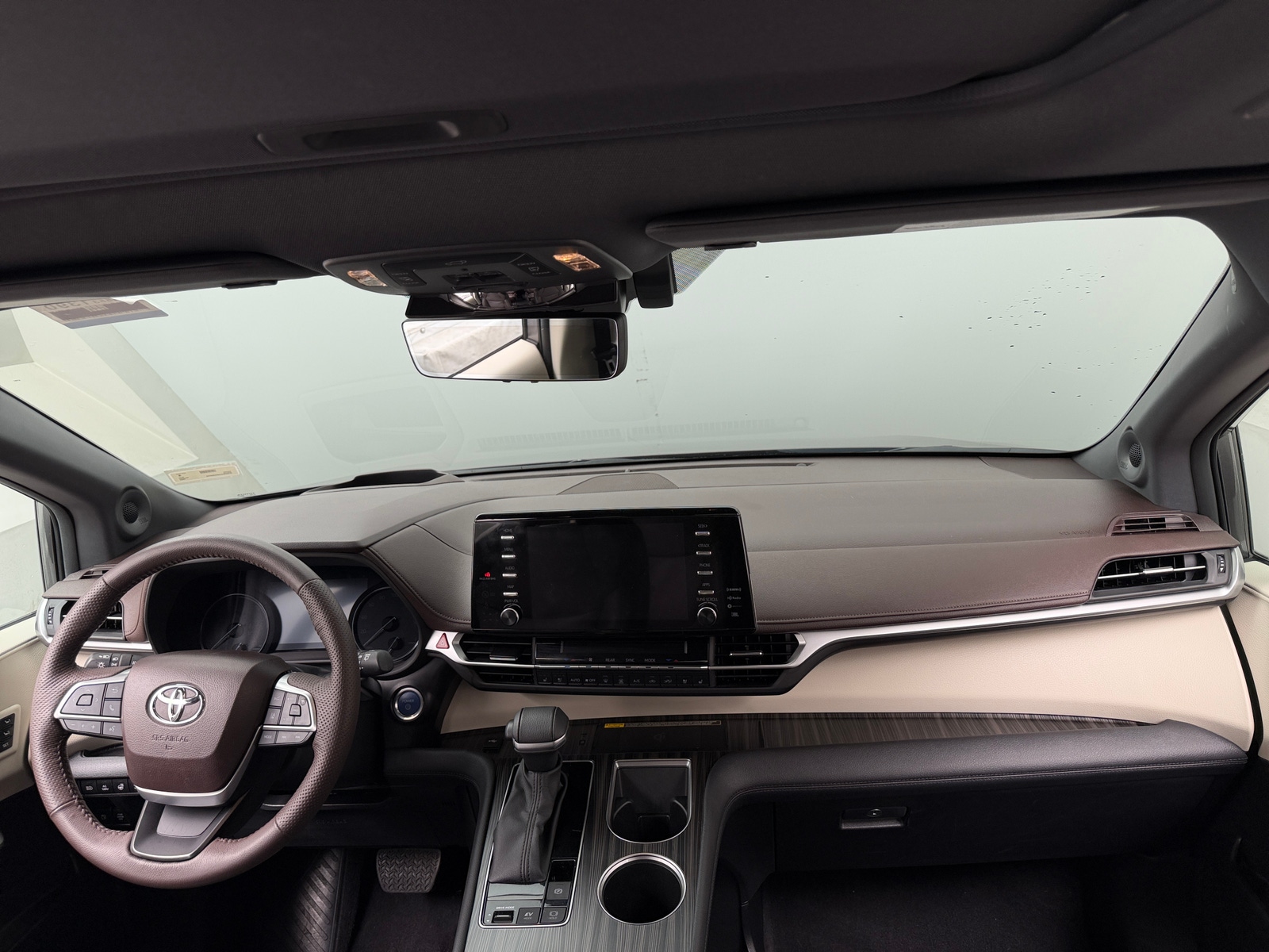 Thumbnail: 2024 Toyota Sienna - 2