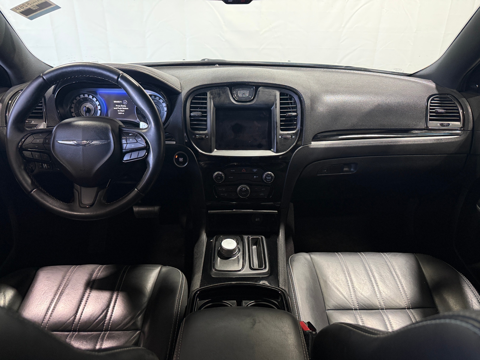 Thumbnail: 2018 Chrysler 300 - 2