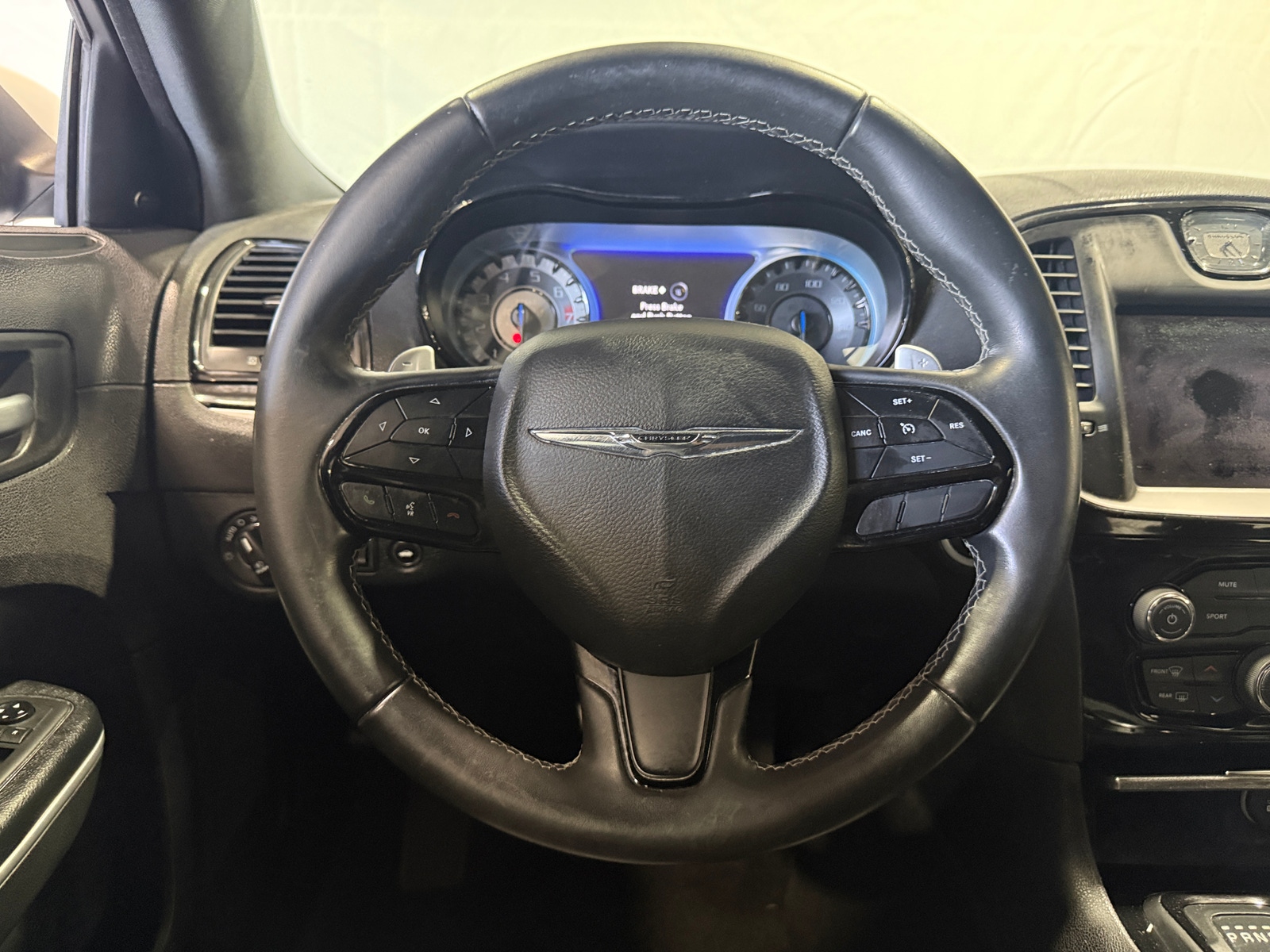 Thumbnail: 2018 Chrysler 300 - 4