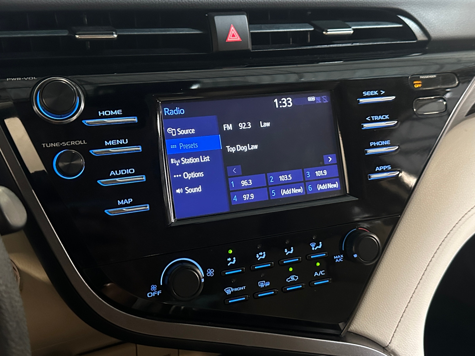 Thumbnail: 2019 Toyota Camry - 4