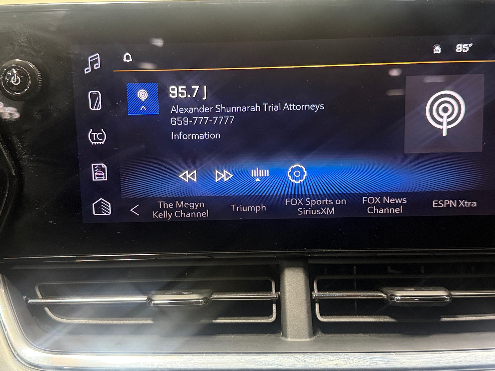 Thumbnail: 2025 Chevrolet Trax - 4