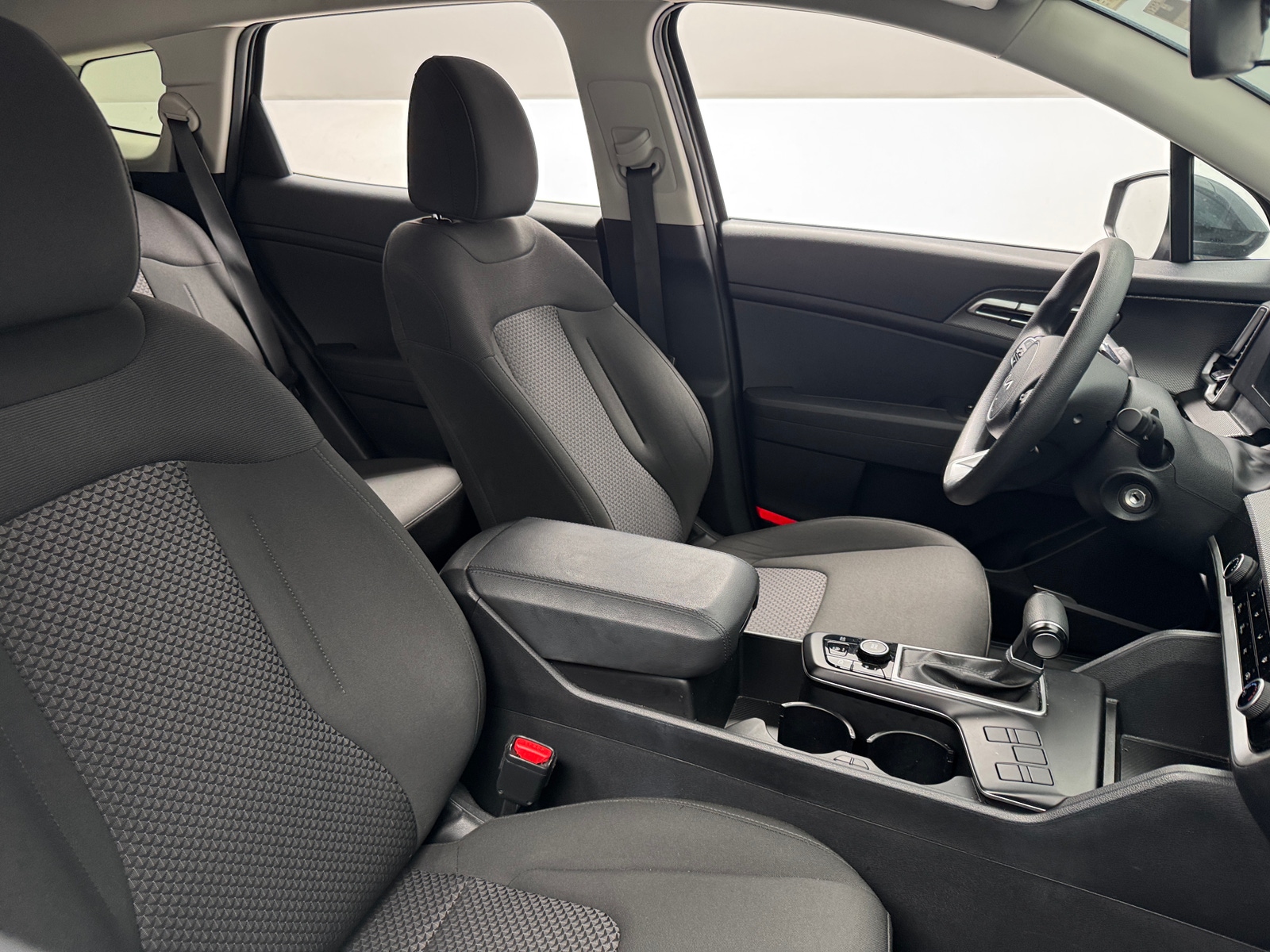 Thumbnail: 2025 Kia Sportage - 2