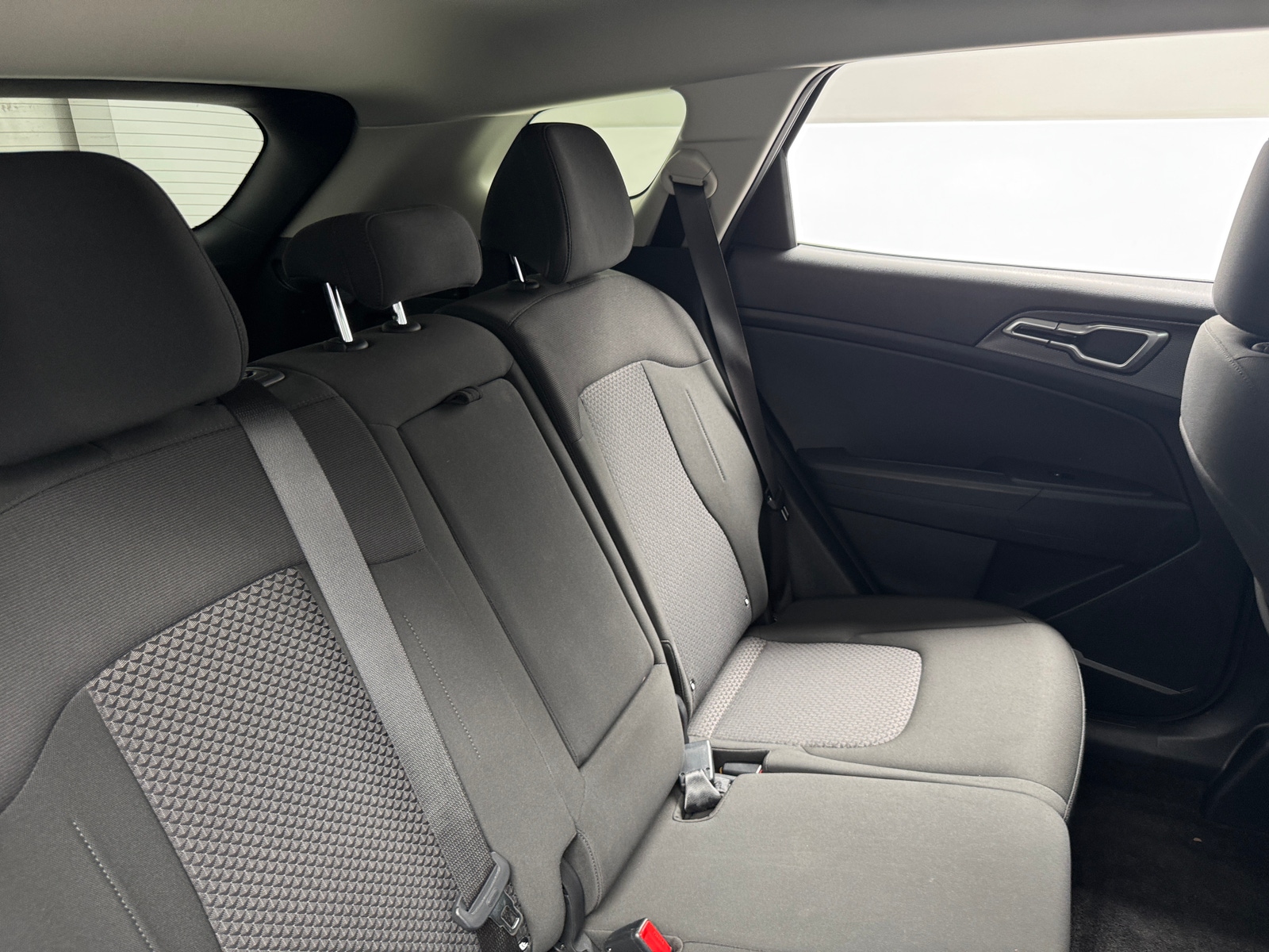 Thumbnail: 2025 Kia Sportage - 6