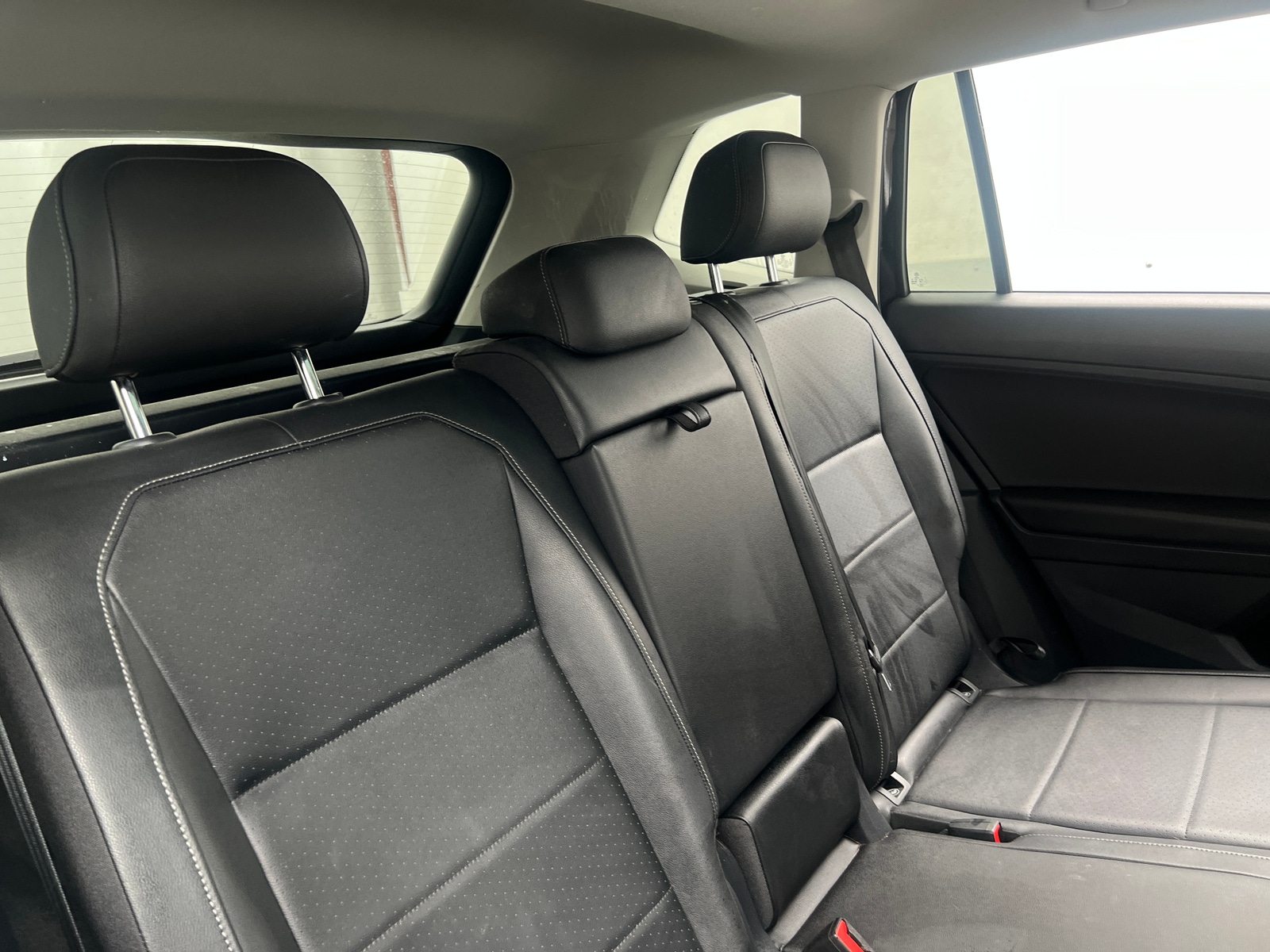 Thumbnail: 2020 Volkswagen Tiguan - 5