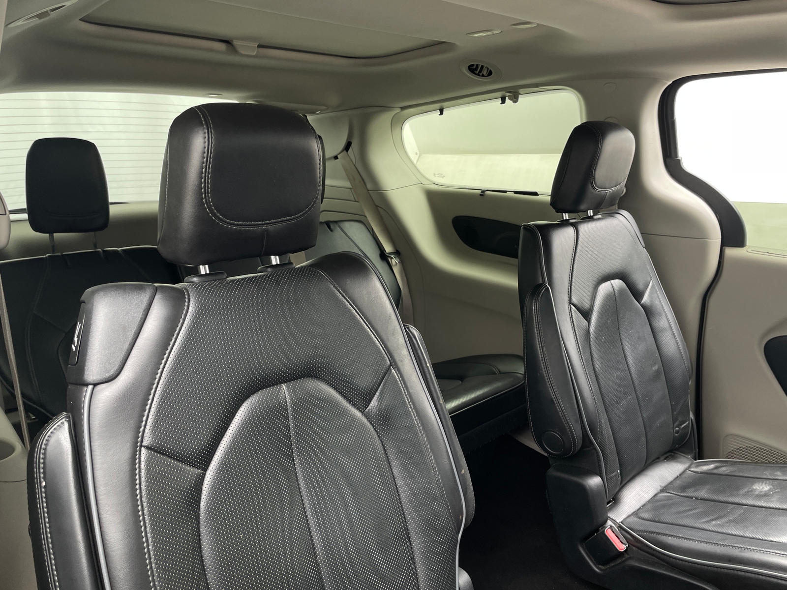 Thumbnail: 2020 Chrysler Pacifica - 5
