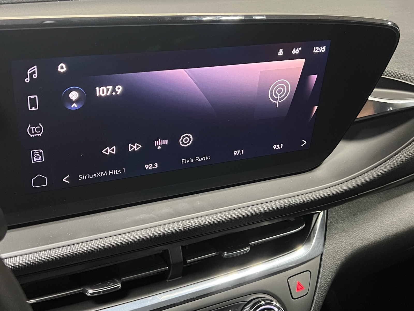 Thumbnail: 2025 Buick Envista - 3