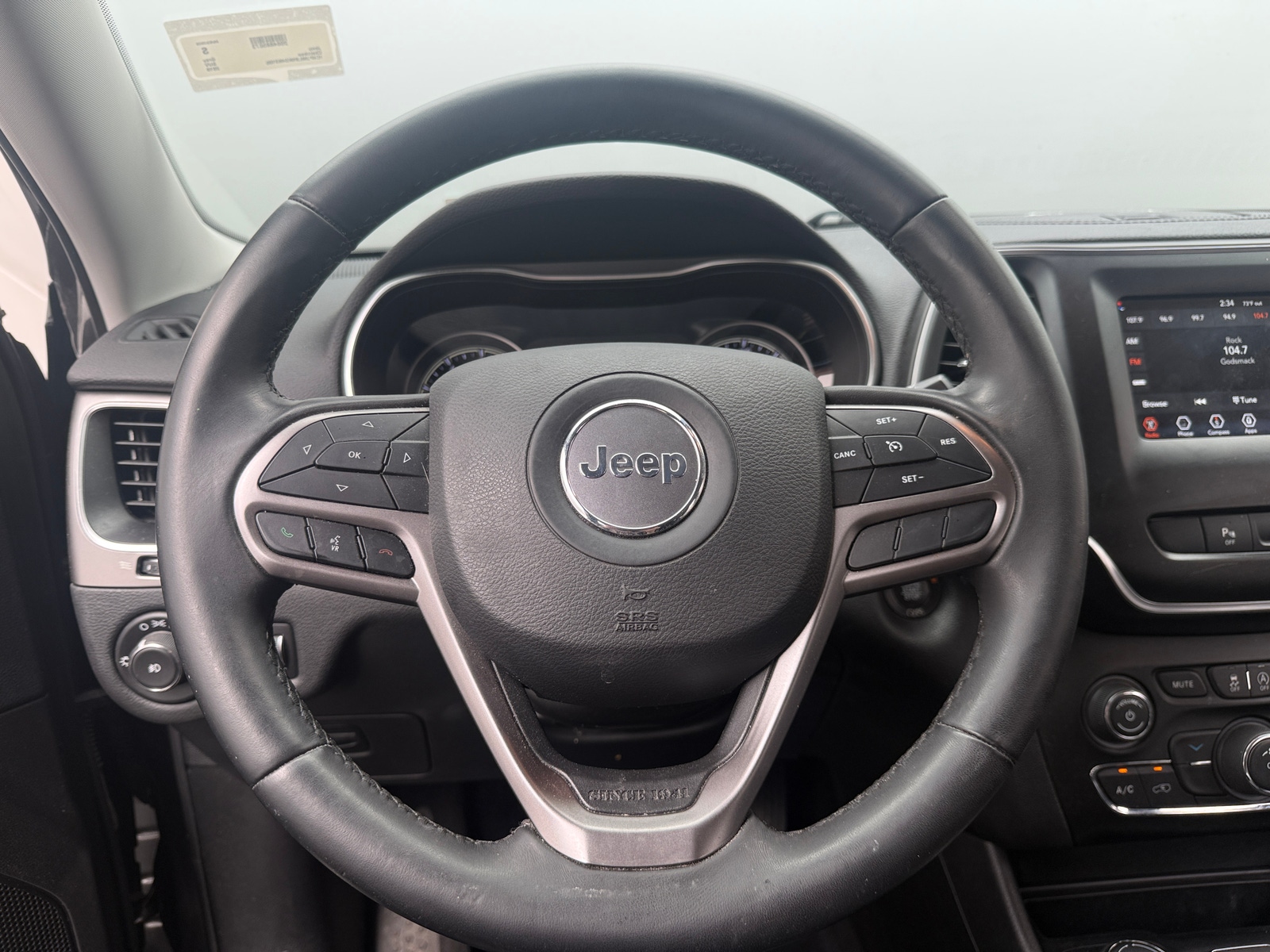 Thumbnail: 2019 Jeep Cherokee - 5