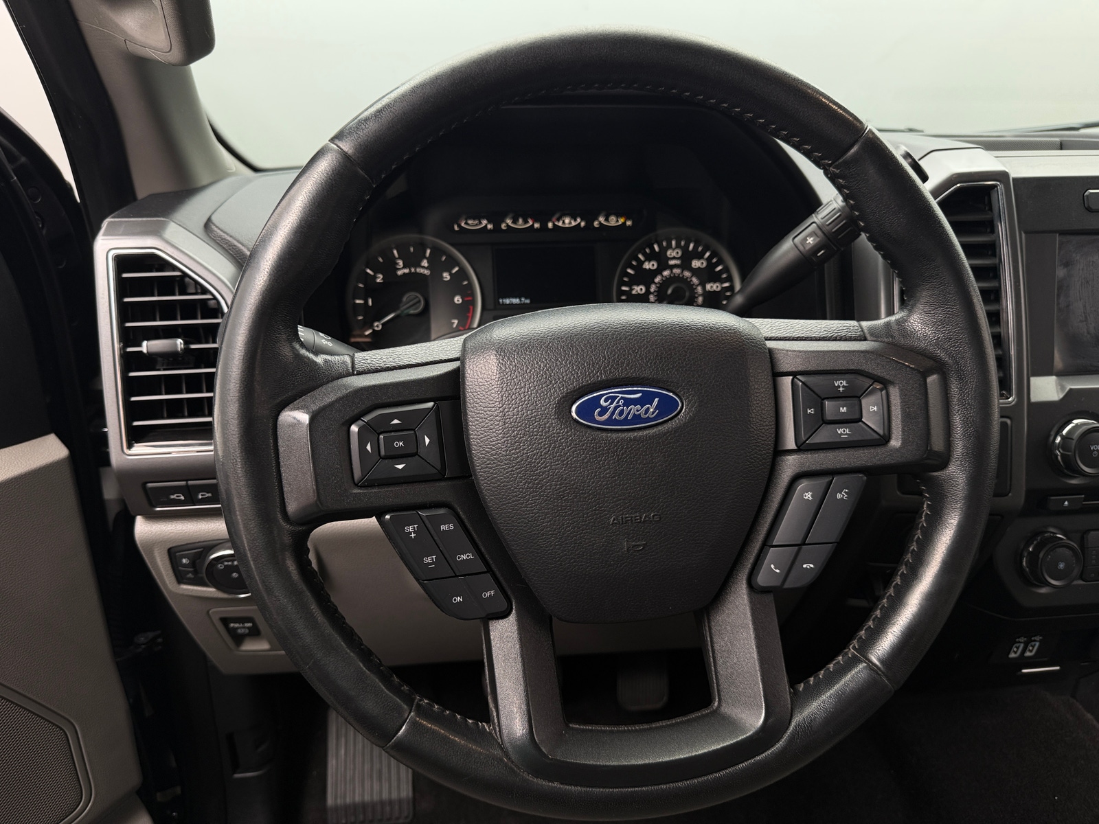 Thumbnail: 2018 Ford Econoline - 5