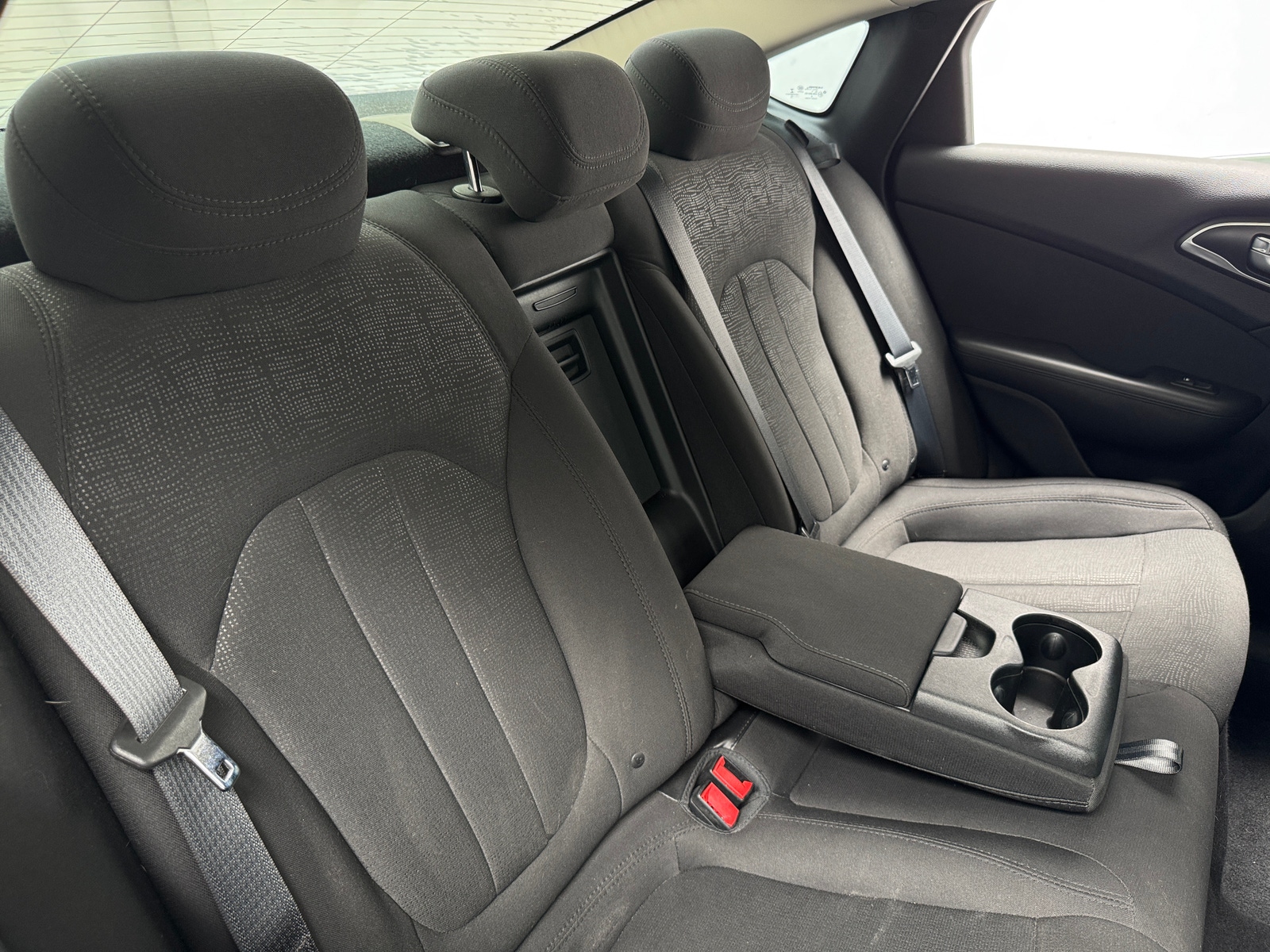 Thumbnail: 2015 Chrysler 200 - 6