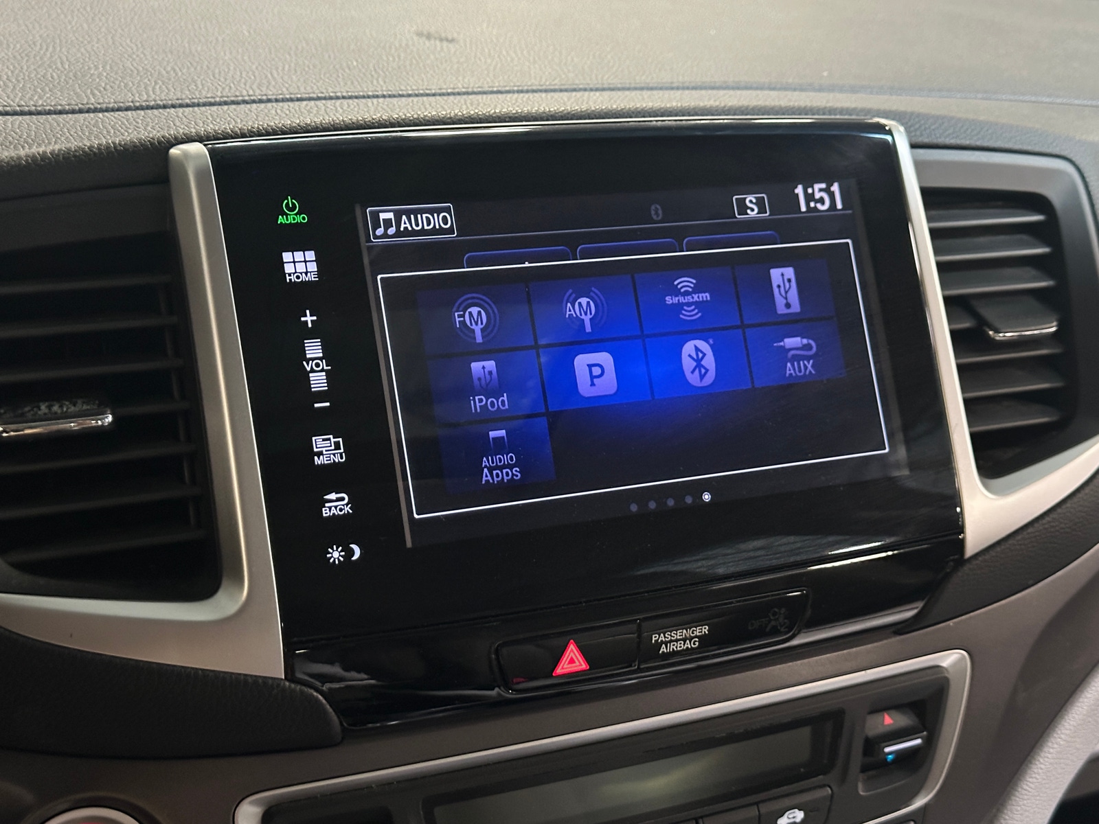 Thumbnail: 2016 Honda Pilot - 3