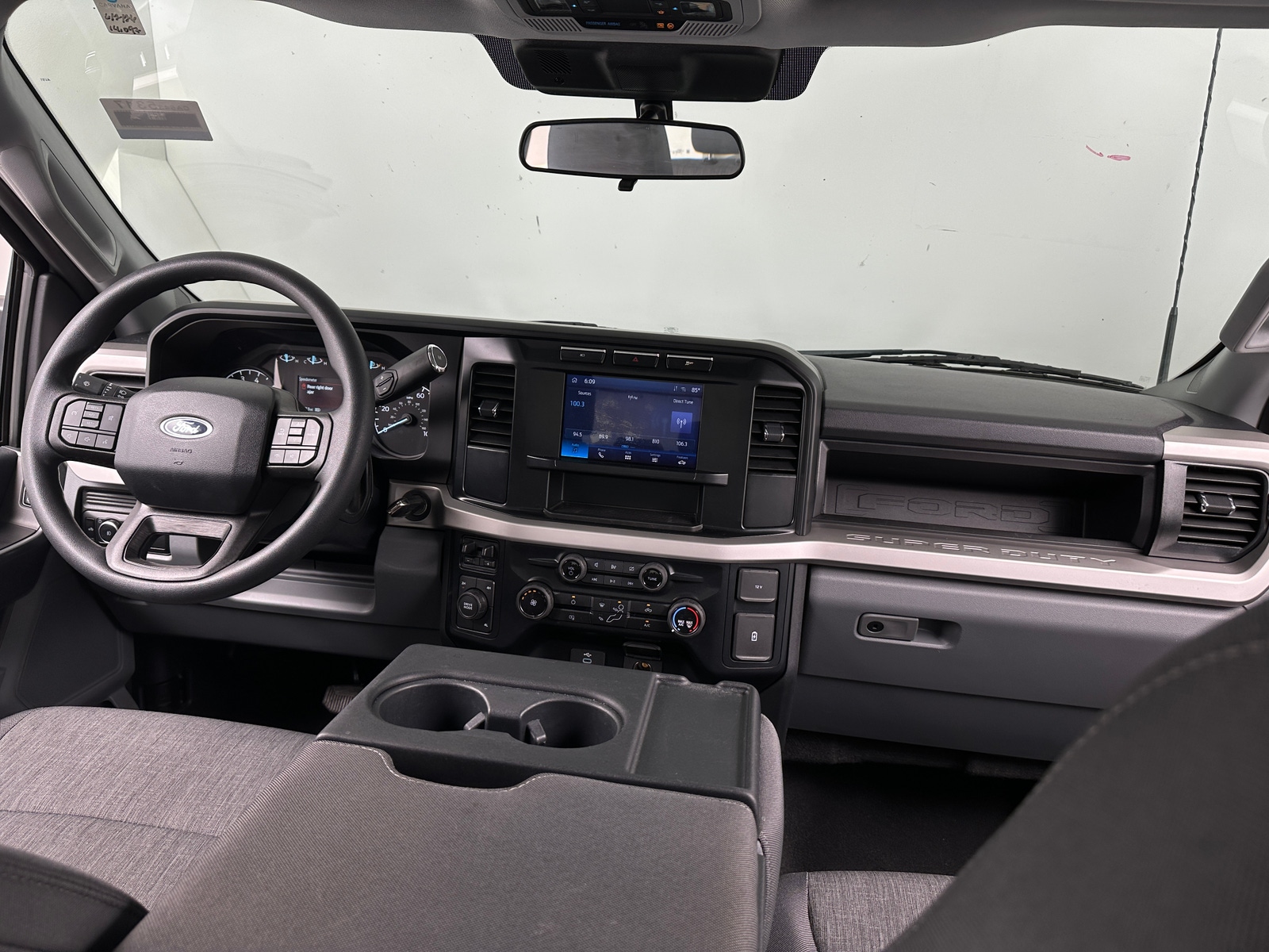 Thumbnail: 2023 Ford Econoline - 3