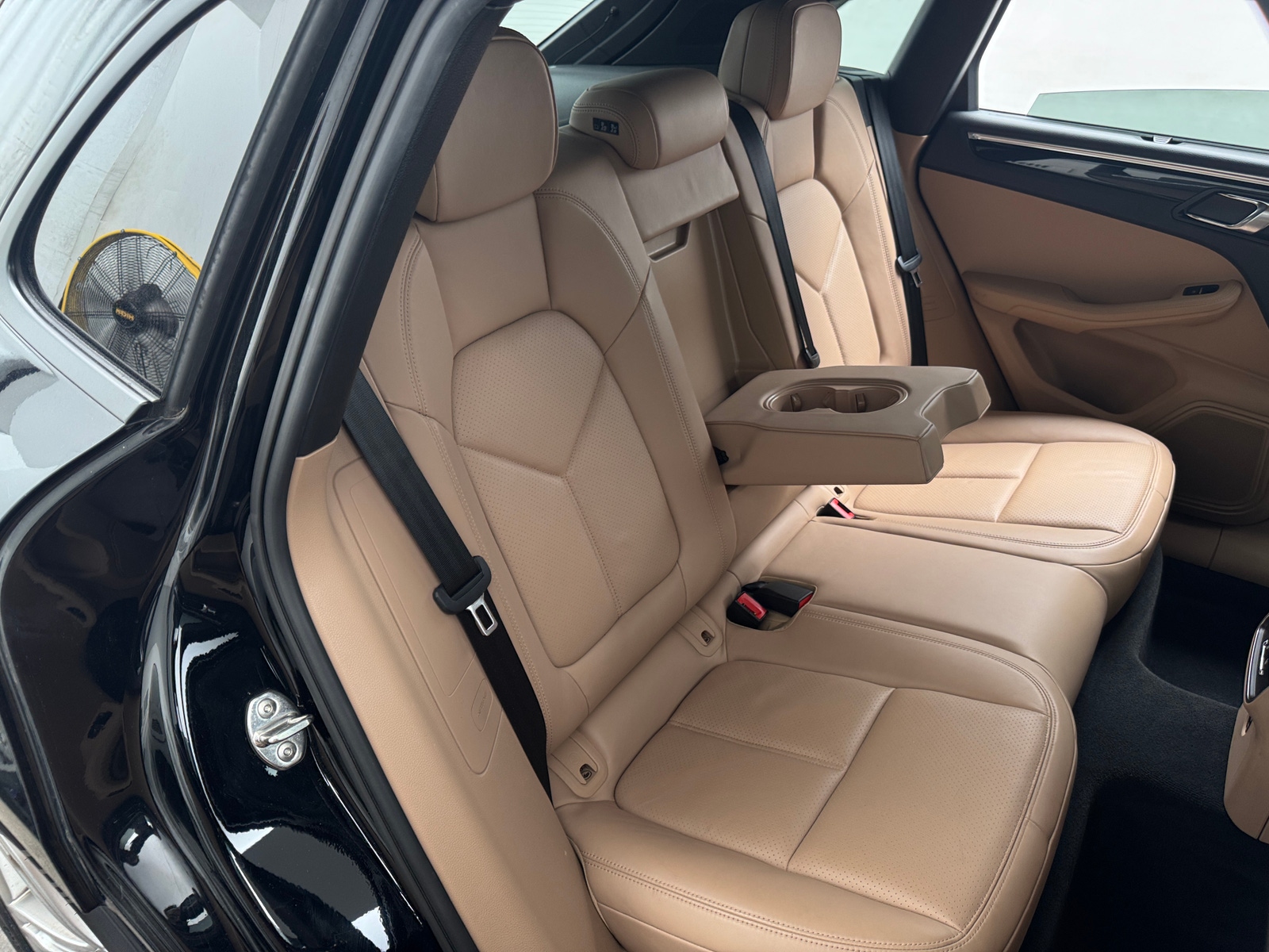 Thumbnail: 2020 Porsche Macan - 6