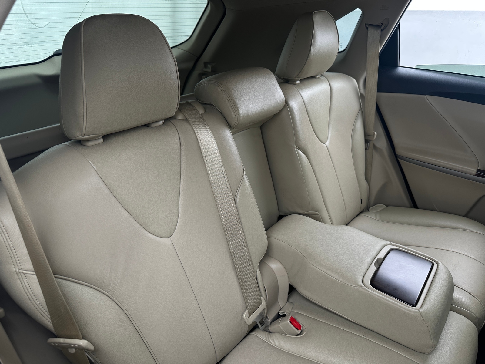 Thumbnail: 2015 Toyota Venza - 6