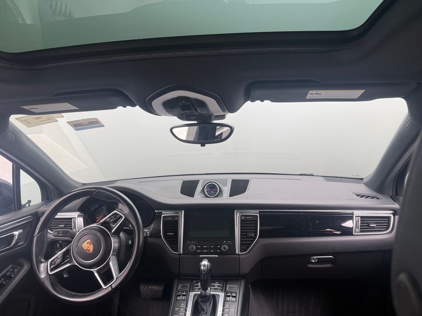 Thumbnail: 2017 Porsche Macan - 2
