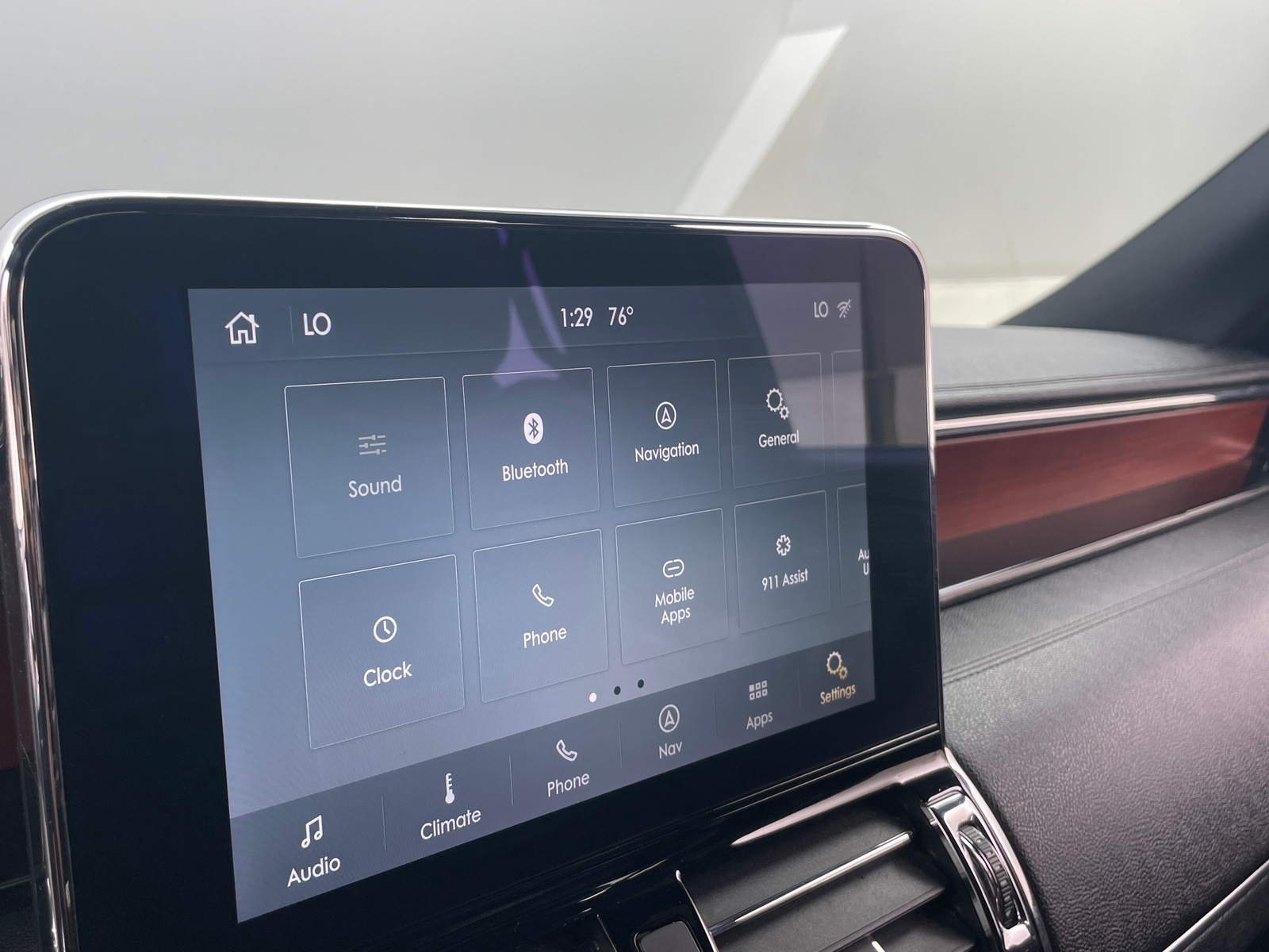 Thumbnail: 2020 Lincoln Navigator L - 3