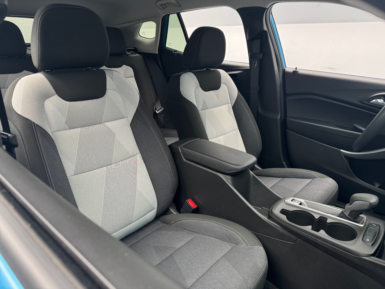 Thumbnail: 2025 Chevrolet Trax - 2