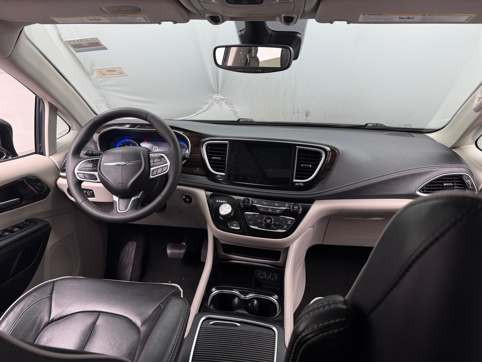 Thumbnail: 2023 Chrysler Pacifica - 2