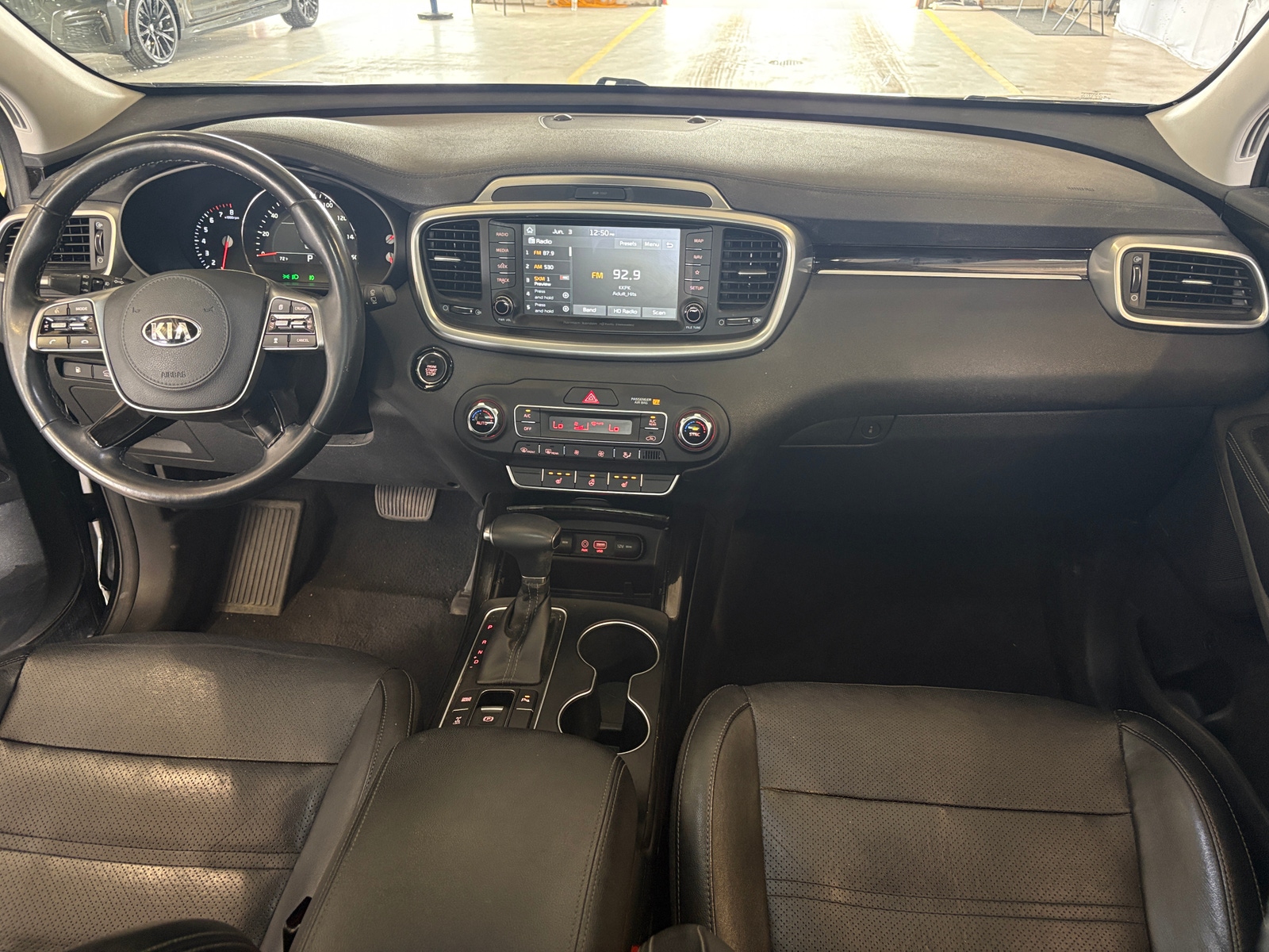 Thumbnail: 2019 Kia Sorento - 2