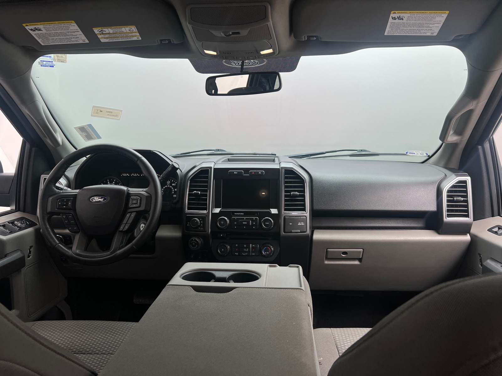 Thumbnail: 2018 Ford Econoline - 3