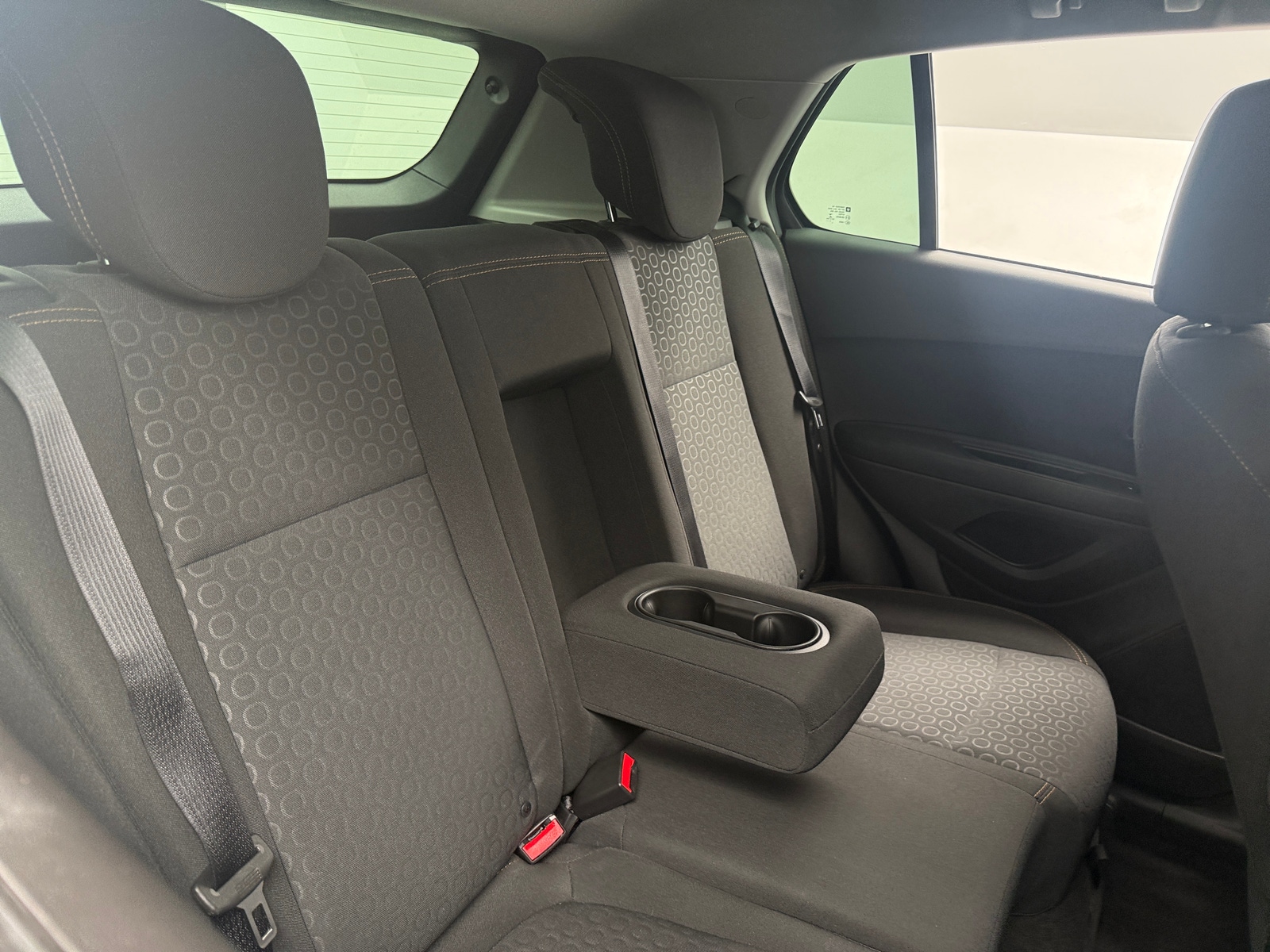 Thumbnail: 2018 Chevrolet Trax - 6