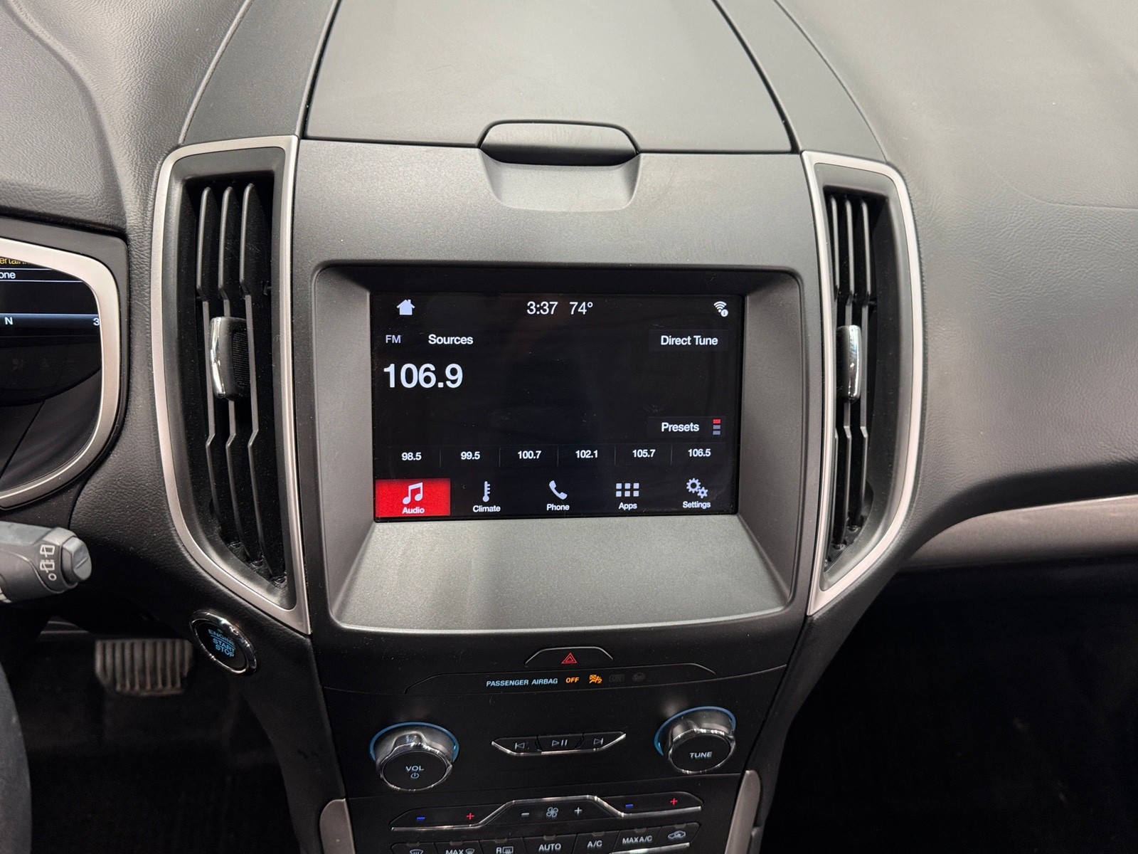 Thumbnail: 2019 Ford Edge - 4