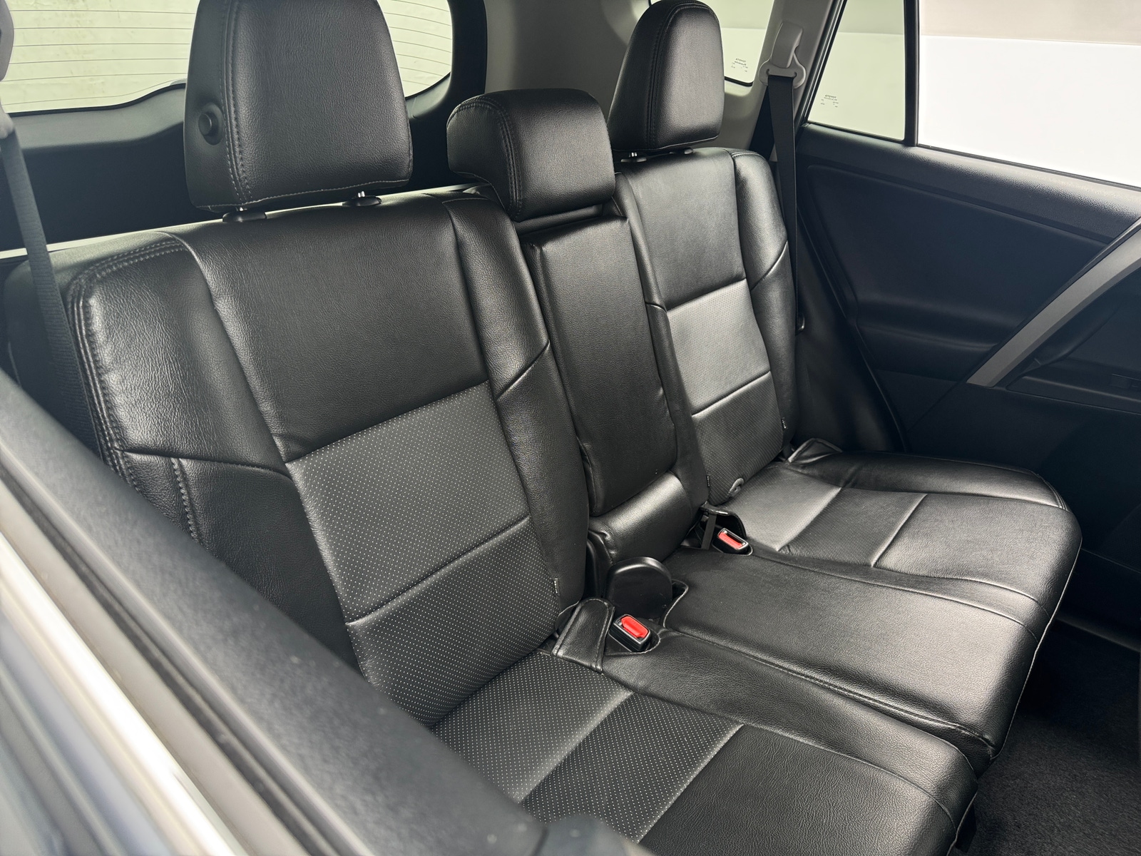 Thumbnail: 2017 Toyota RAV4 - 6