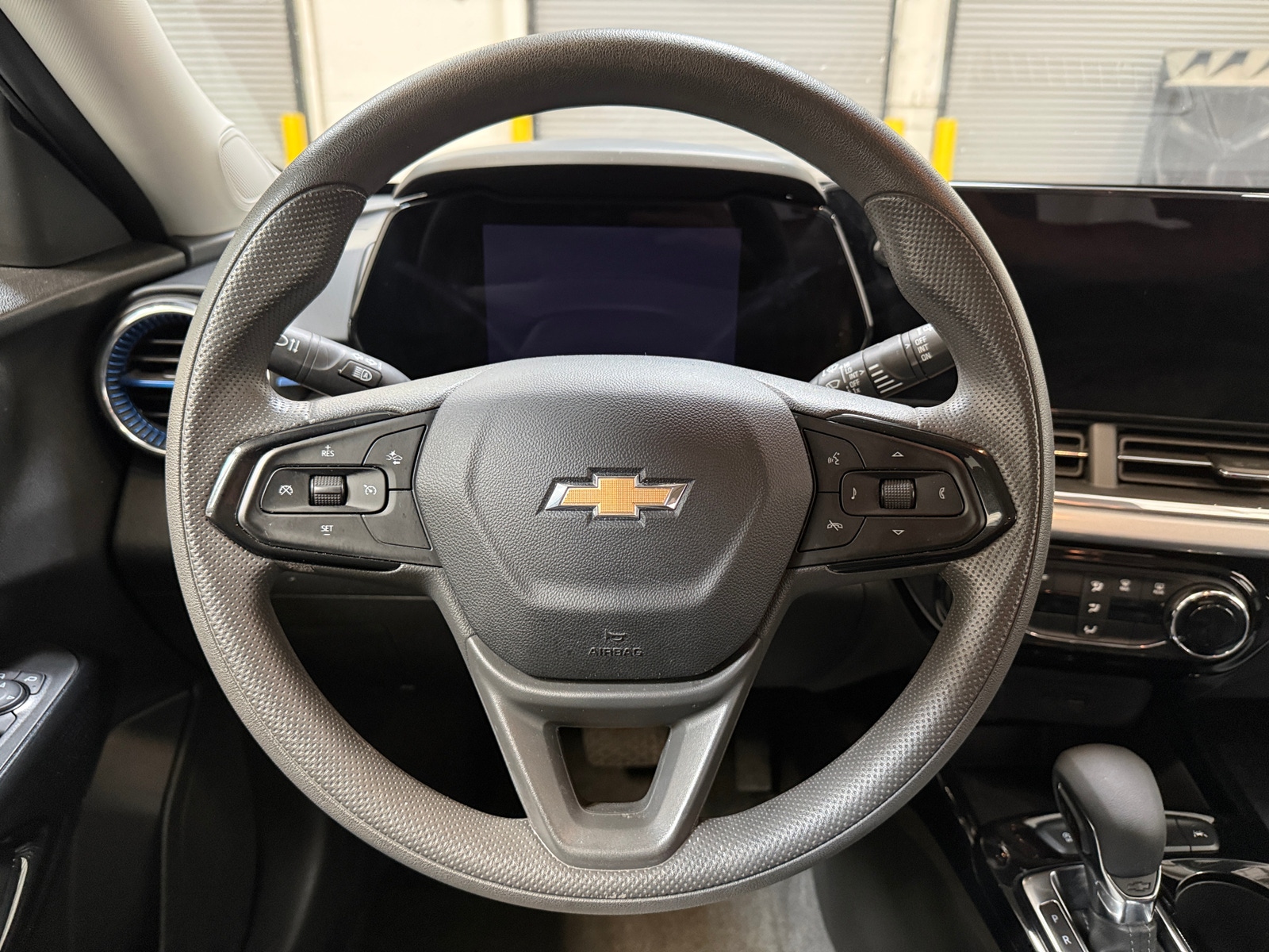 Thumbnail: 2025 Chevrolet Trax - 5