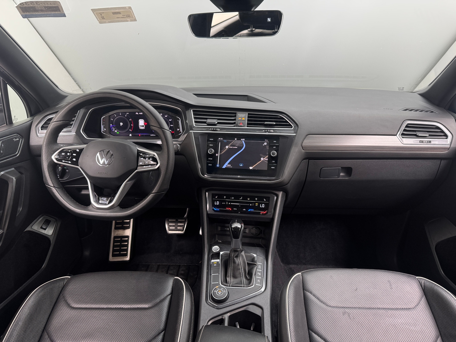 Thumbnail: 2022 Volkswagen Tiguan - 2
