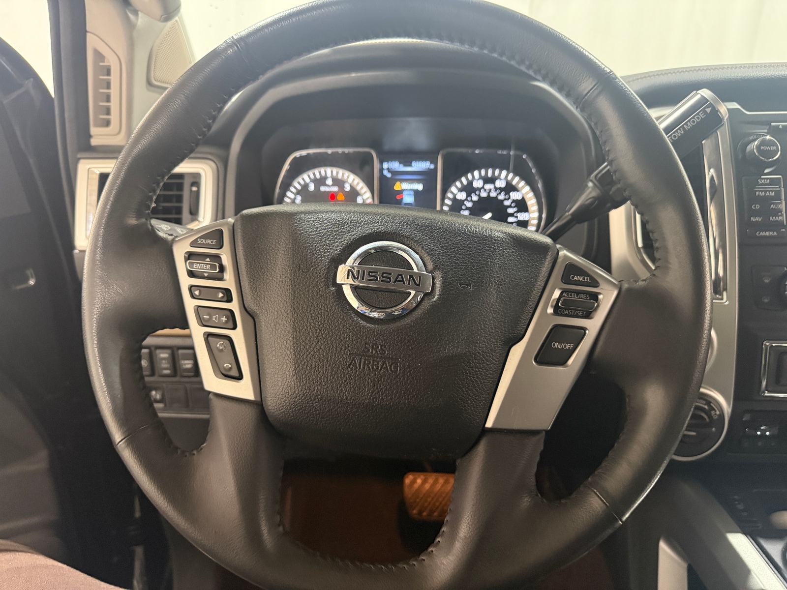 Thumbnail: 2017 Nissan Titan - 4