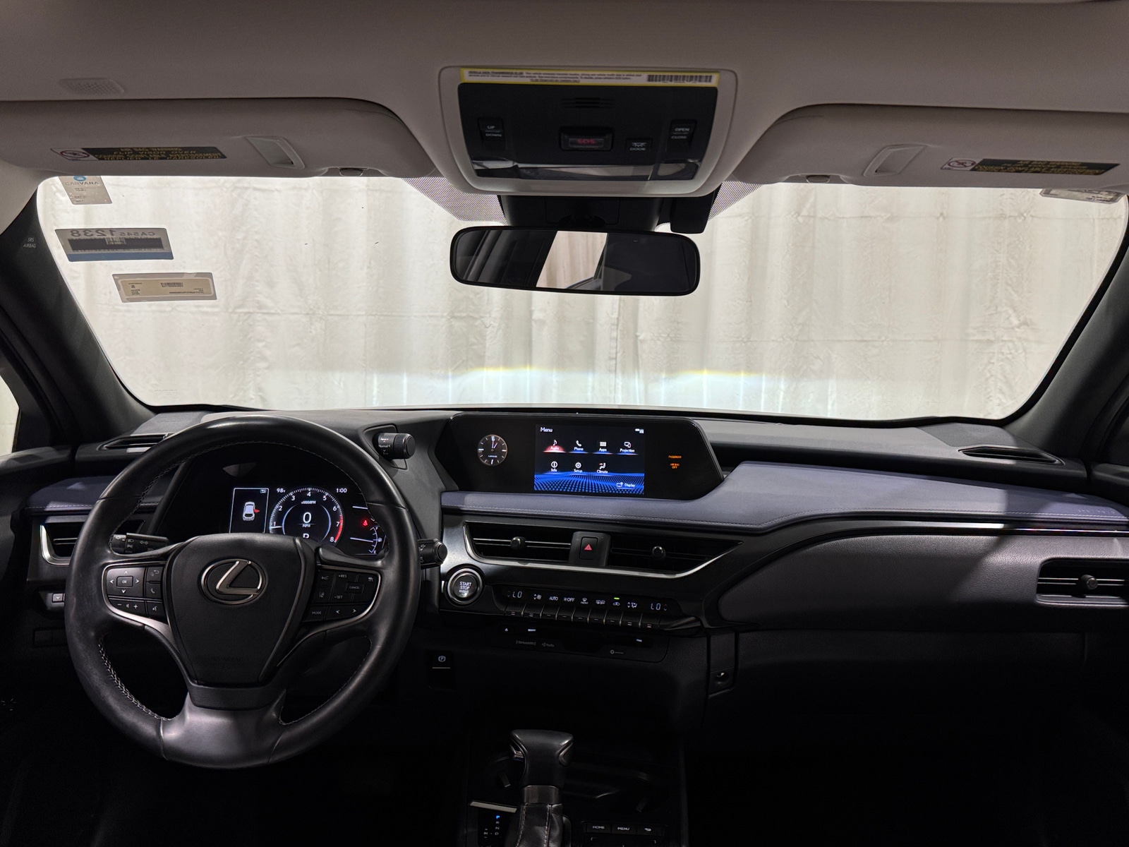 Thumbnail: 2019 Lexus UX - 3
