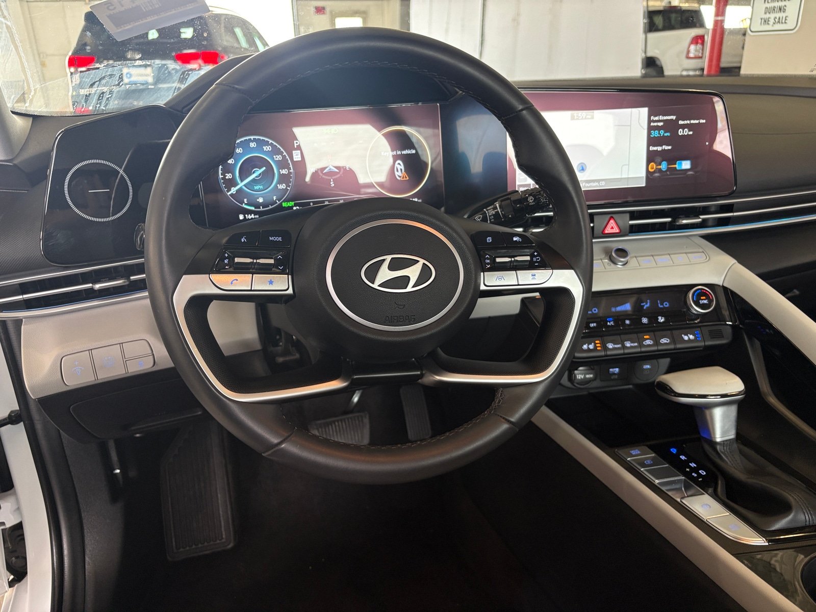 Thumbnail: 2025 Hyundai Elantra - 4