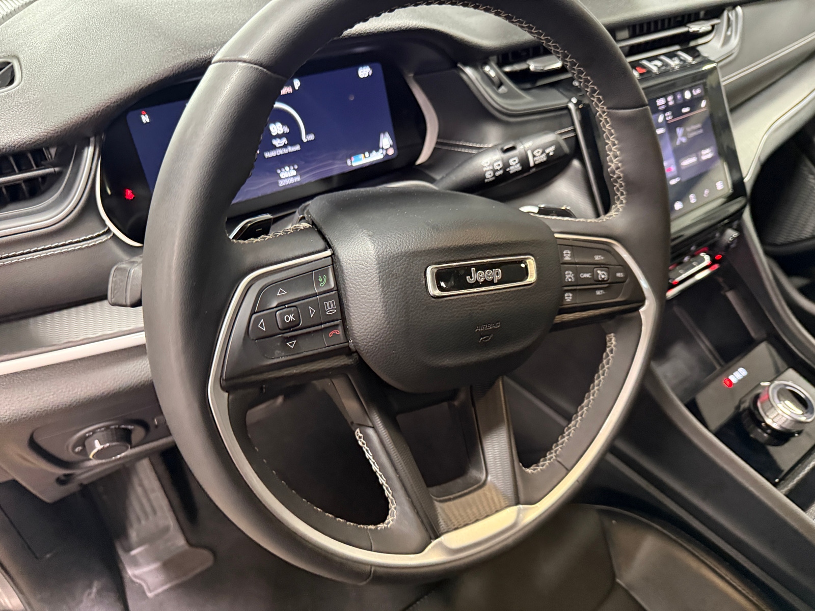 Thumbnail: 2024 Jeep Grand Cherokee L - 5