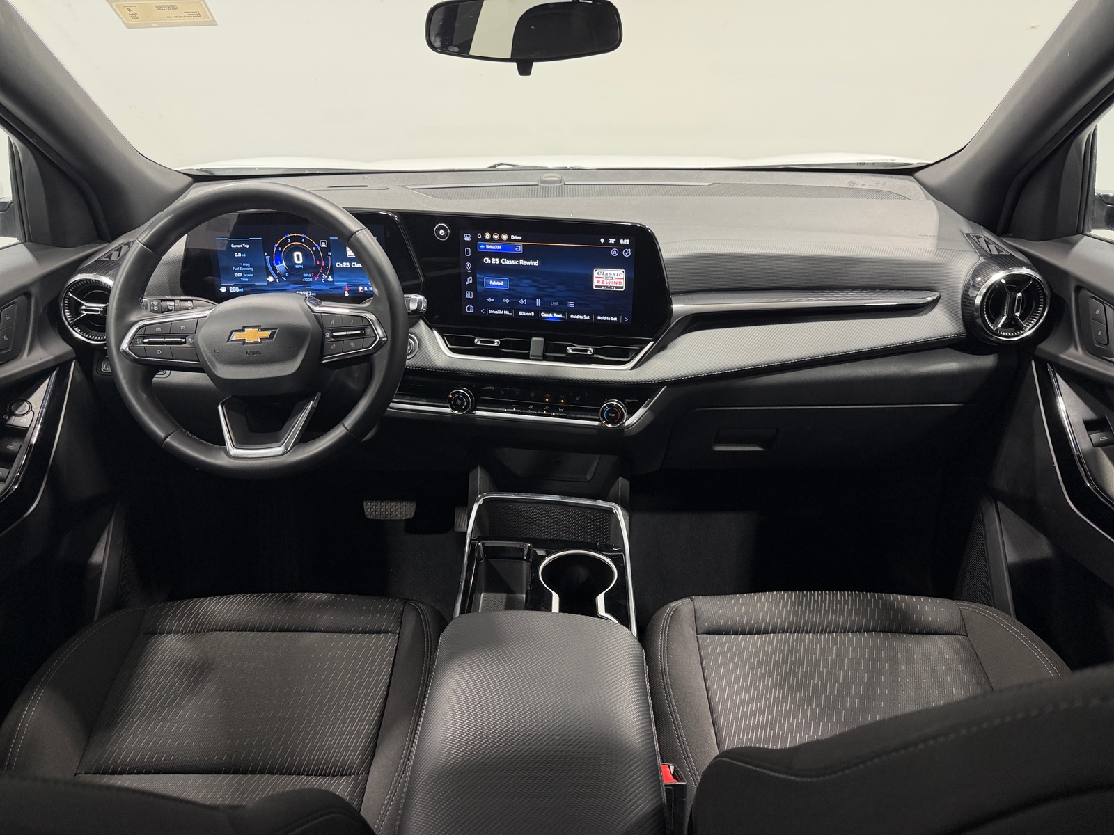 Thumbnail: 2025 Chevrolet Equinox - 3