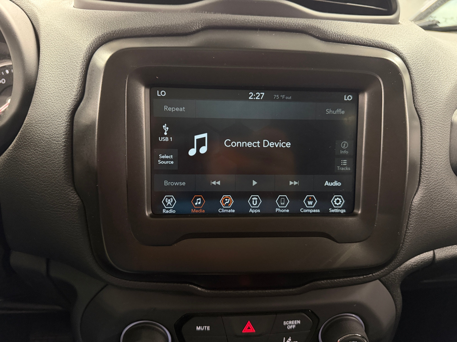 Thumbnail: 2021 Jeep Renegade - 4