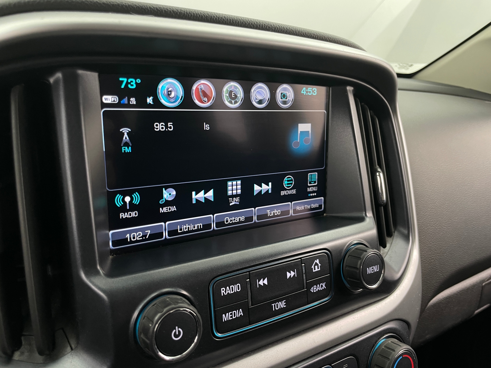 Thumbnail: 2018 Chevrolet Colorado - 4