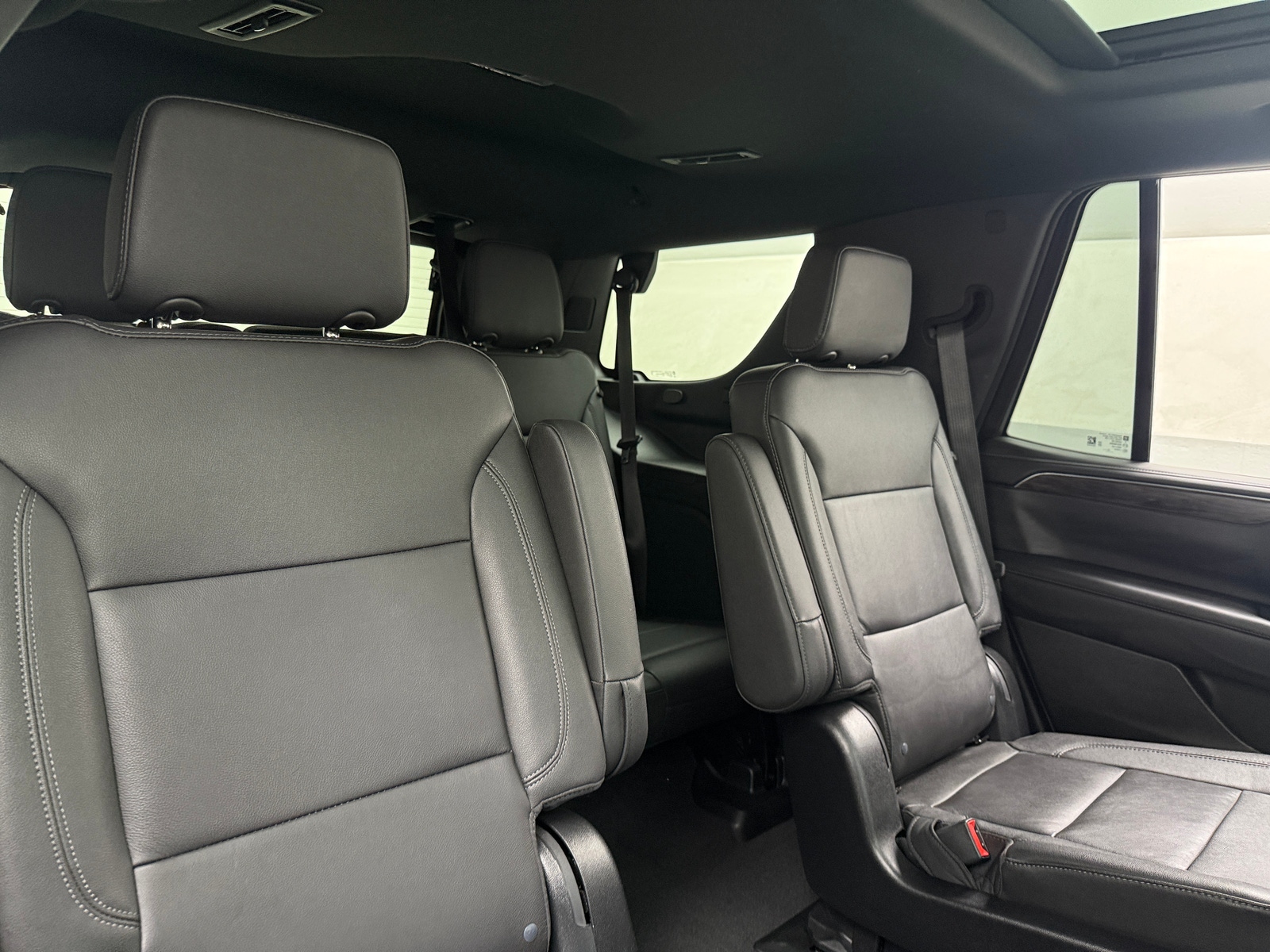 Thumbnail: 2023 Chevrolet Tahoe - 5