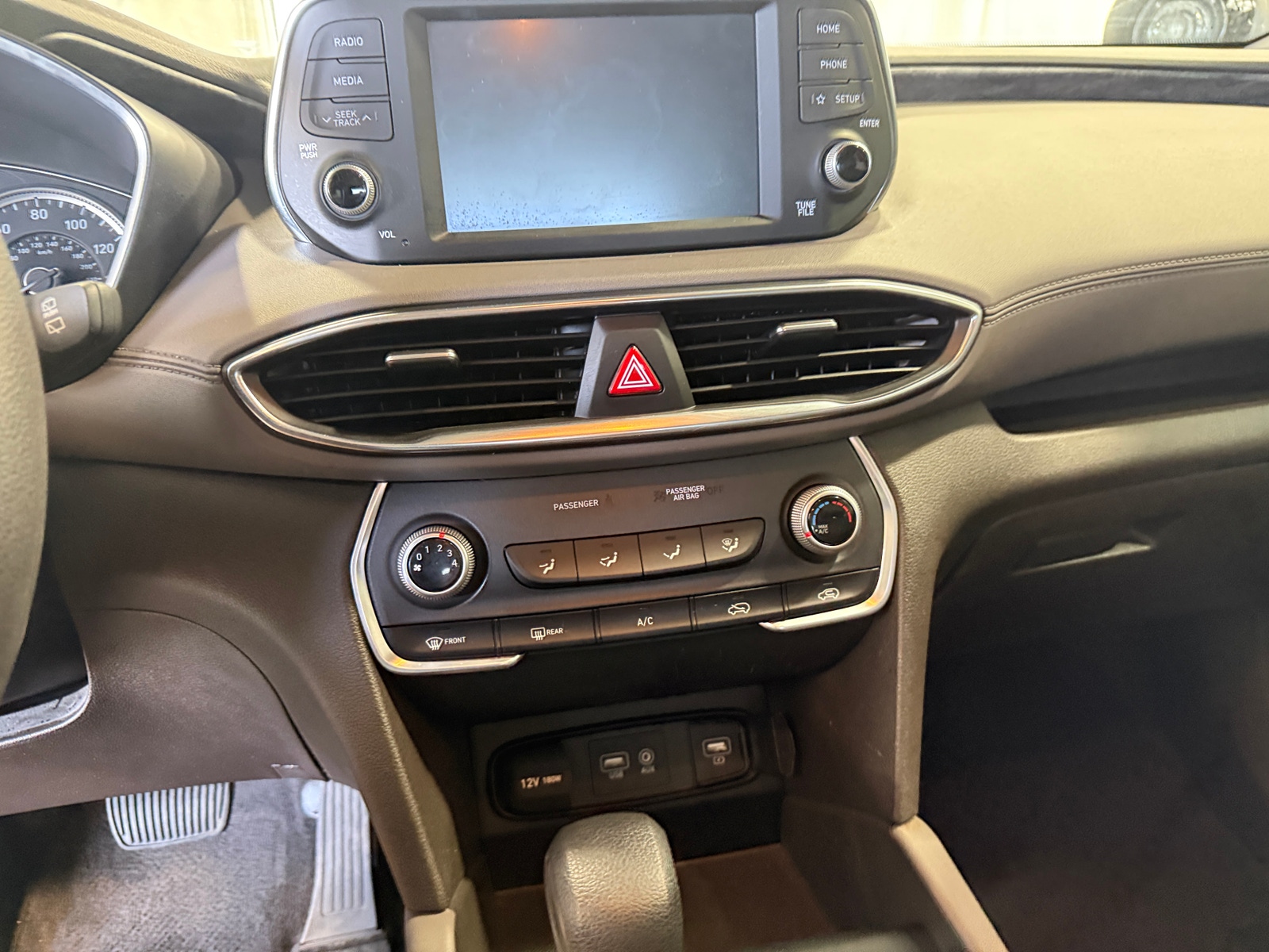 Thumbnail: 2019 Hyundai Santa Fe - 4
