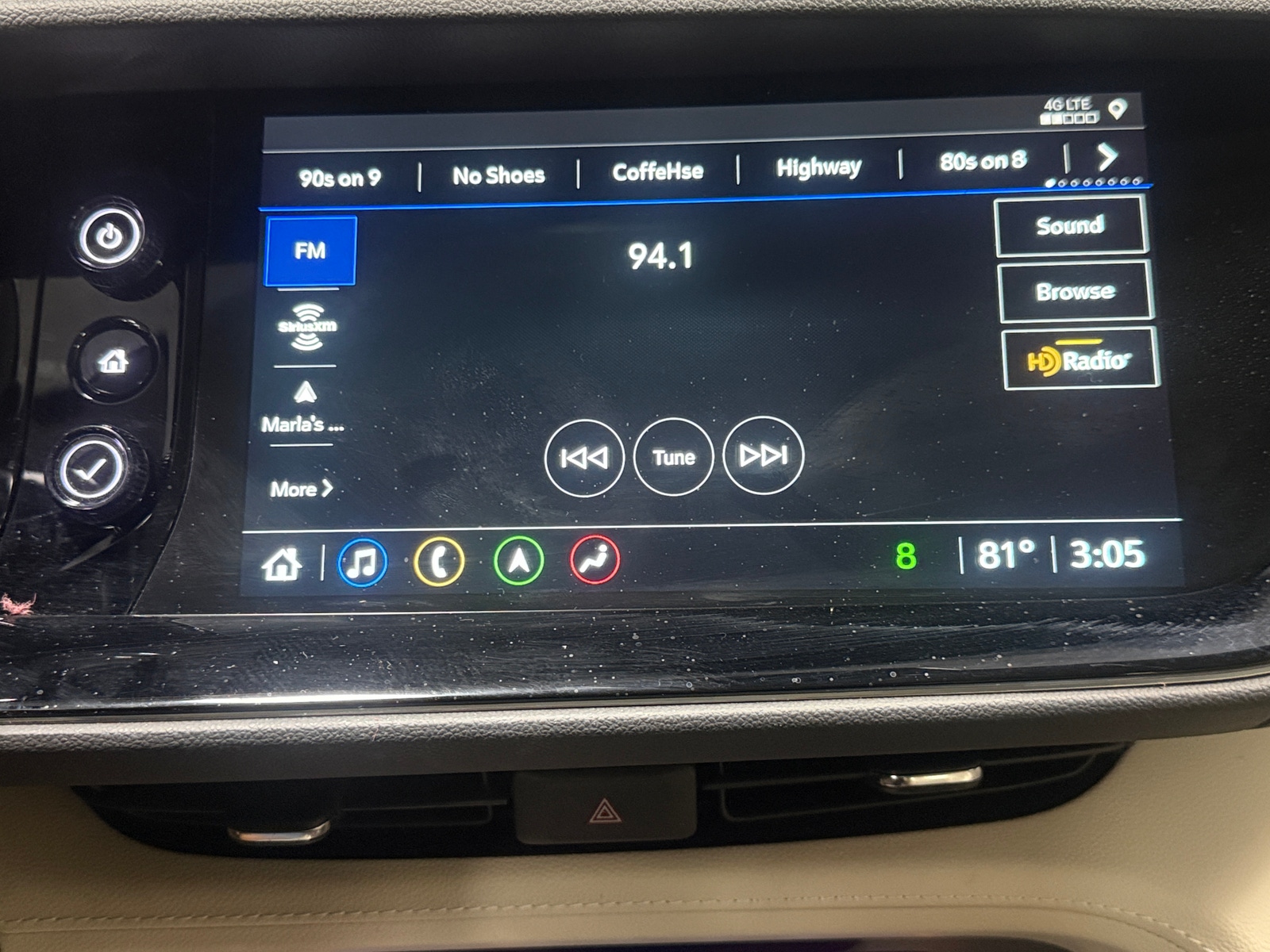 Thumbnail: 2022 Buick Envision - 3