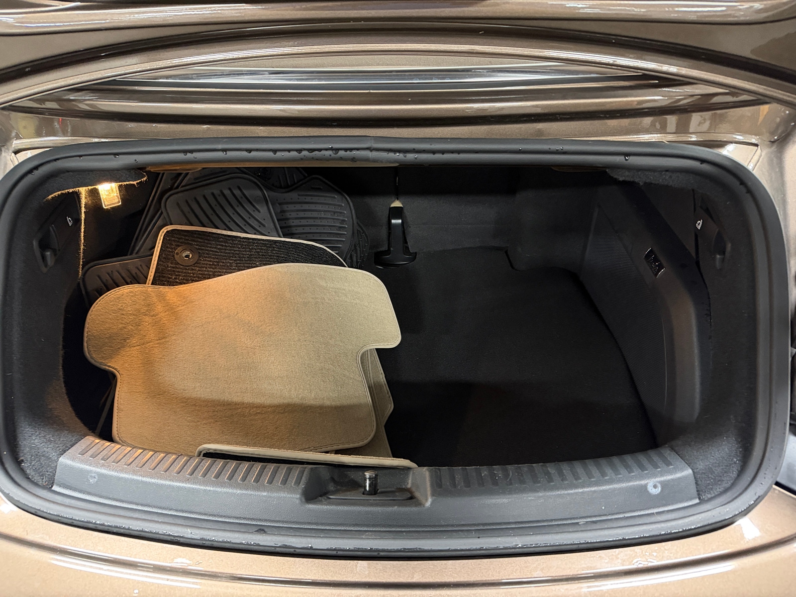 Thumbnail: 2013 Volkswagen Beetle - 7