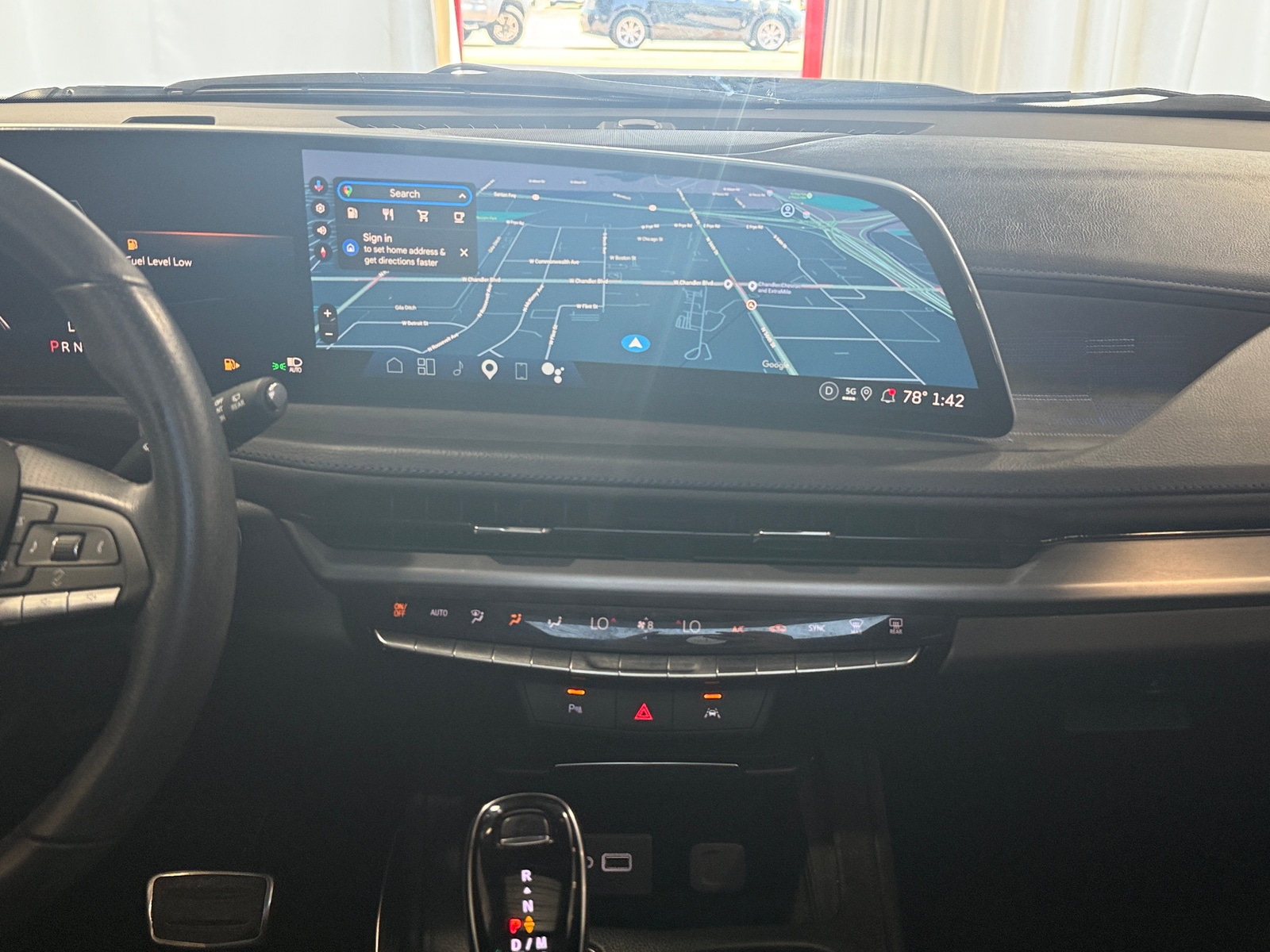 Thumbnail: 2025 Cadillac XT4 - 3