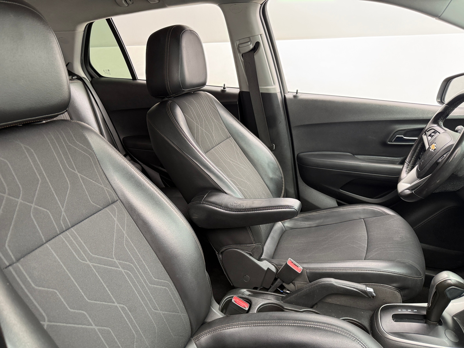 Thumbnail: 2019 Chevrolet Trax - 2