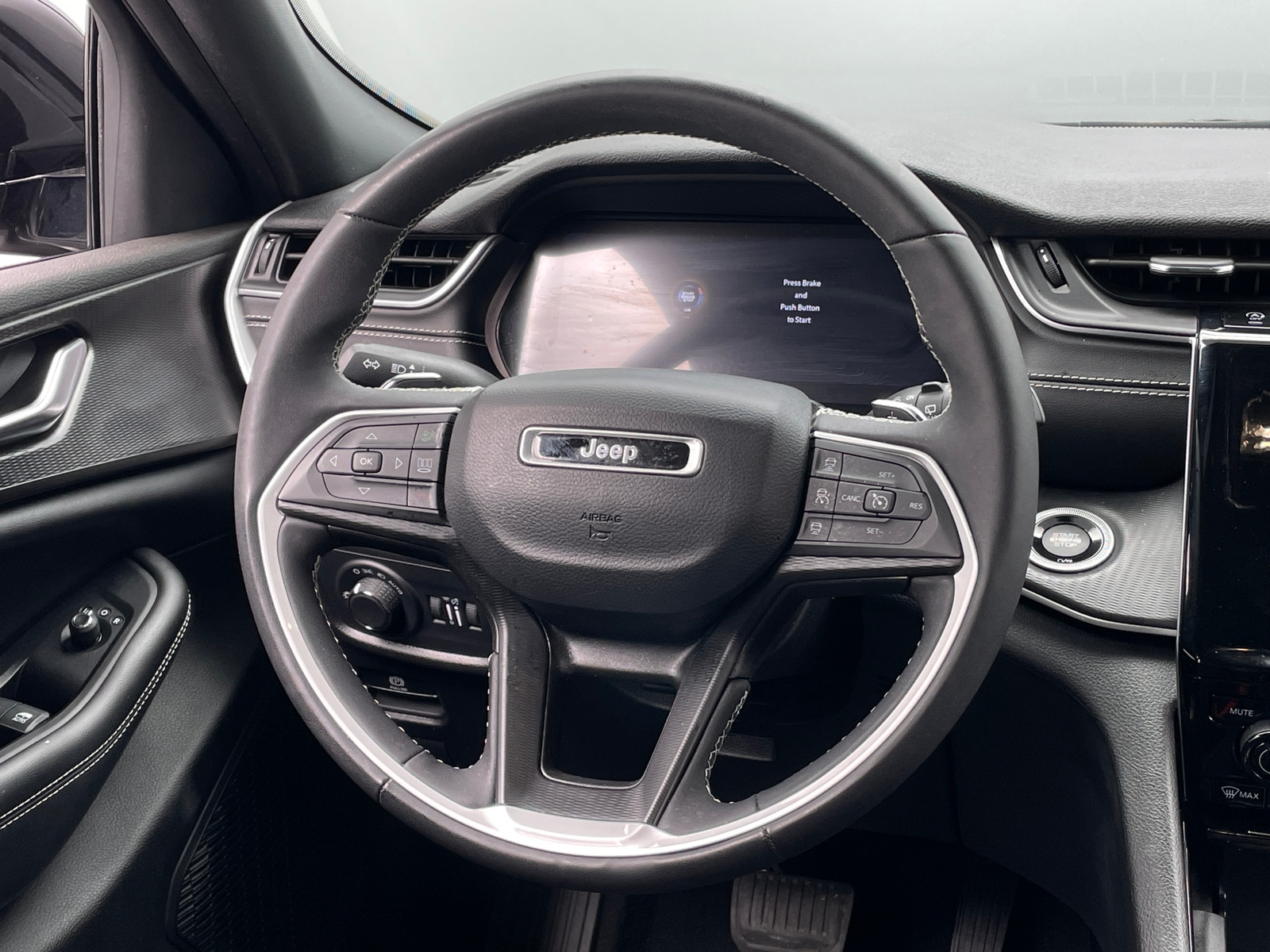 Thumbnail: 2023 Jeep Grand Cherokee L - 5