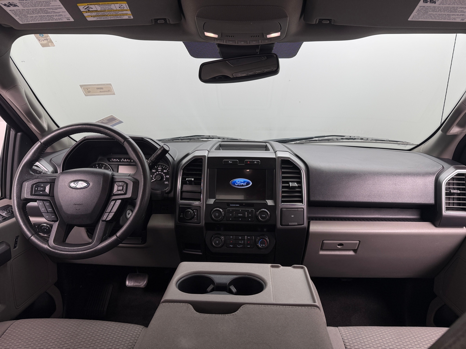 Thumbnail: 2019 Ford Econoline - 3